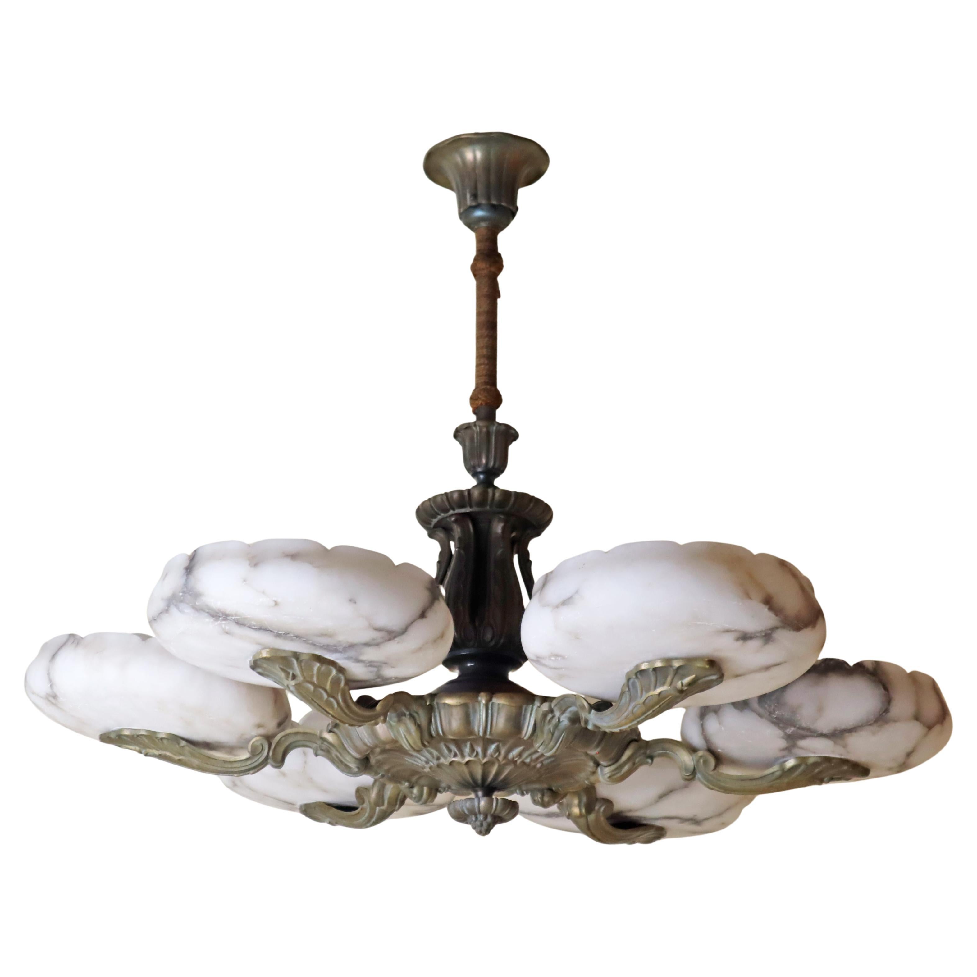 Lussuoso lampadario in bronzo alabastrino Art Nouveau in vendita