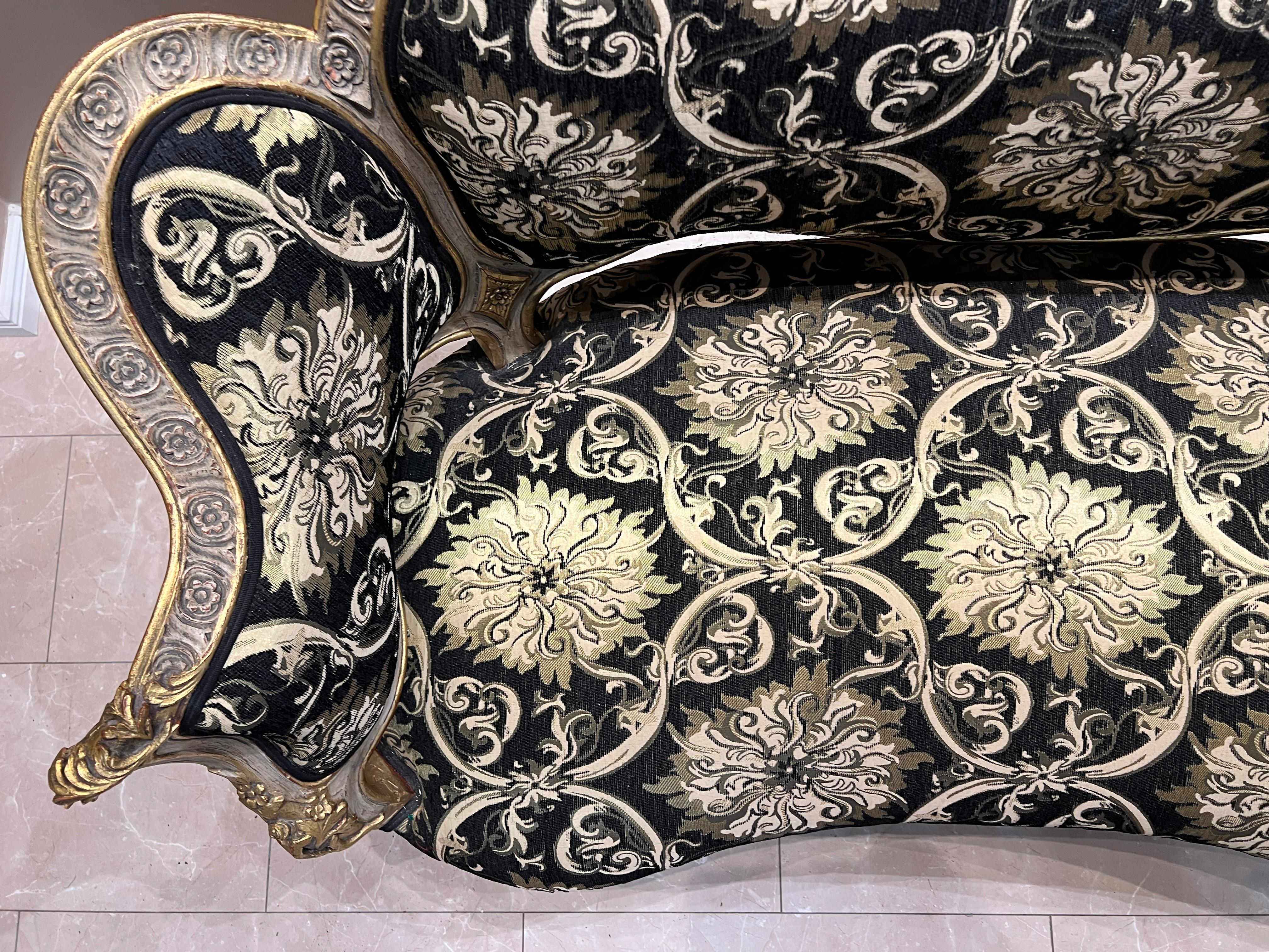 Luxurious Baroque Sofa – Handcrafted, Gold Detailing, Velvet Upholstery In Good Condition For Sale In Berlin, DE
