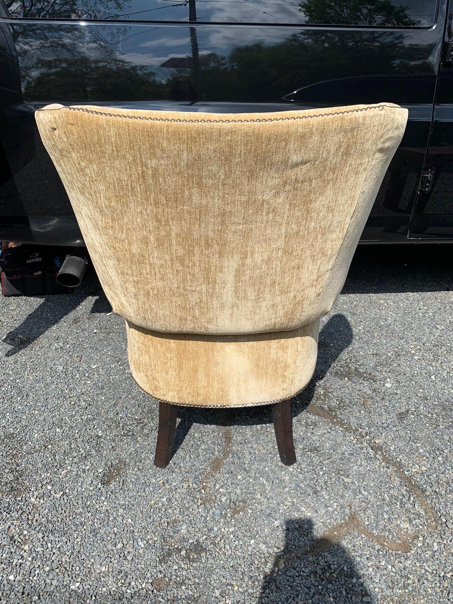 Comfy Classic Camel Mohair Velvet Wing Chair In Good Condition In Hopewell, NJ