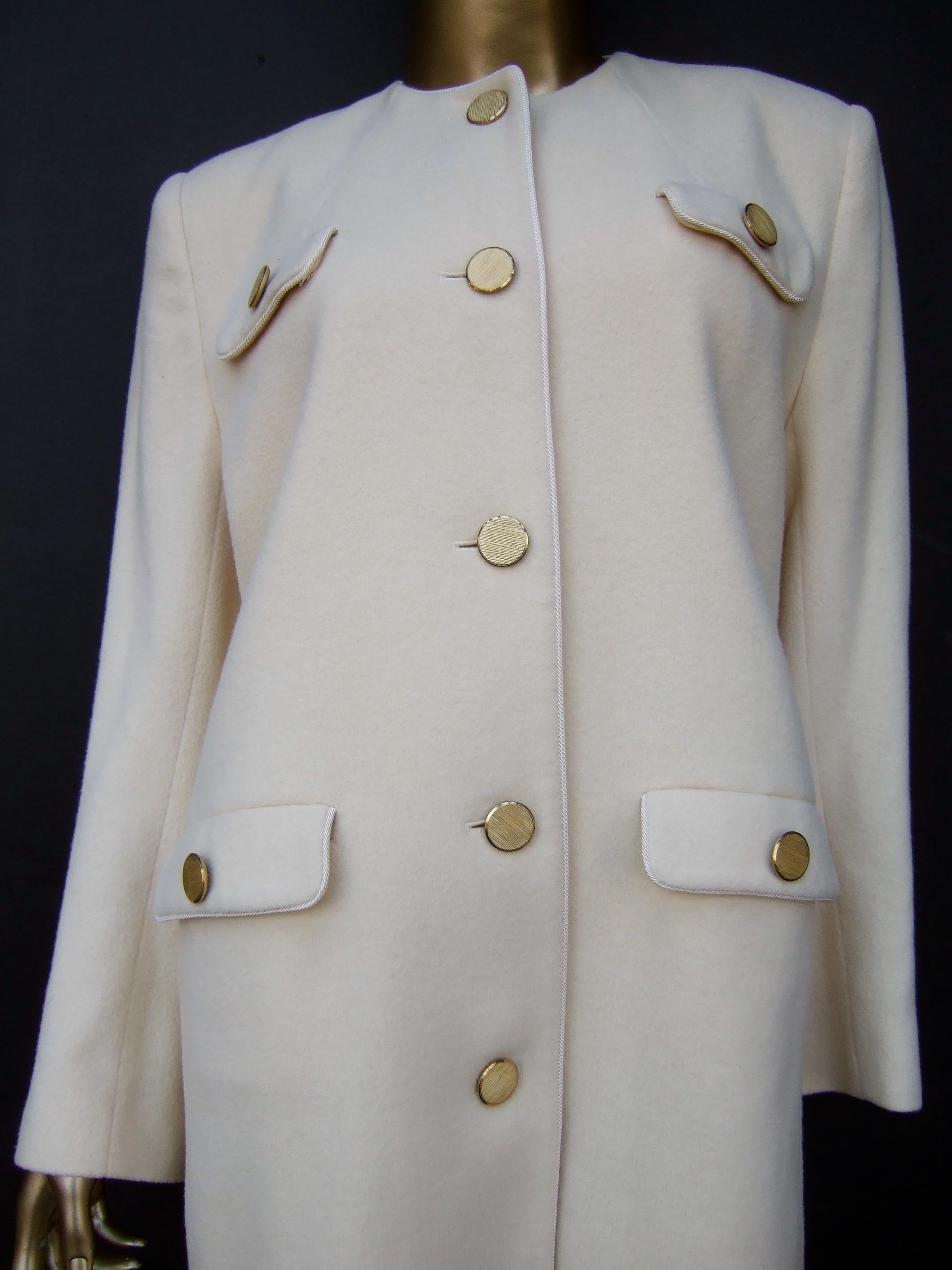 Luxurious Cashmere Creme Winter White Coat by Montaldo's c 1970s  For Sale 2