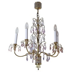 Lussuoso lampadario con cristalli rosa e viola e sfere di cristallo colorate di Palwa