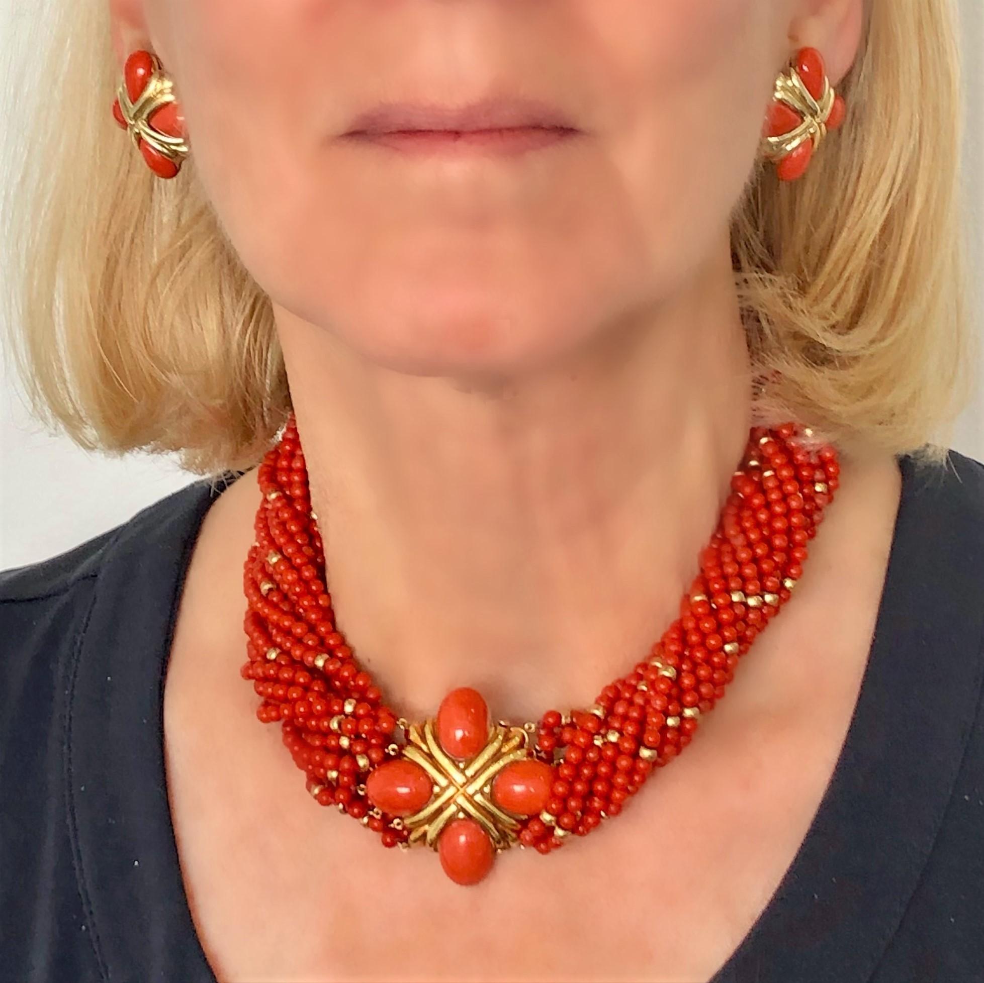 Luxurious Choker Length Gold and Vivid Orange Coral Torsade Necklace For Sale 1