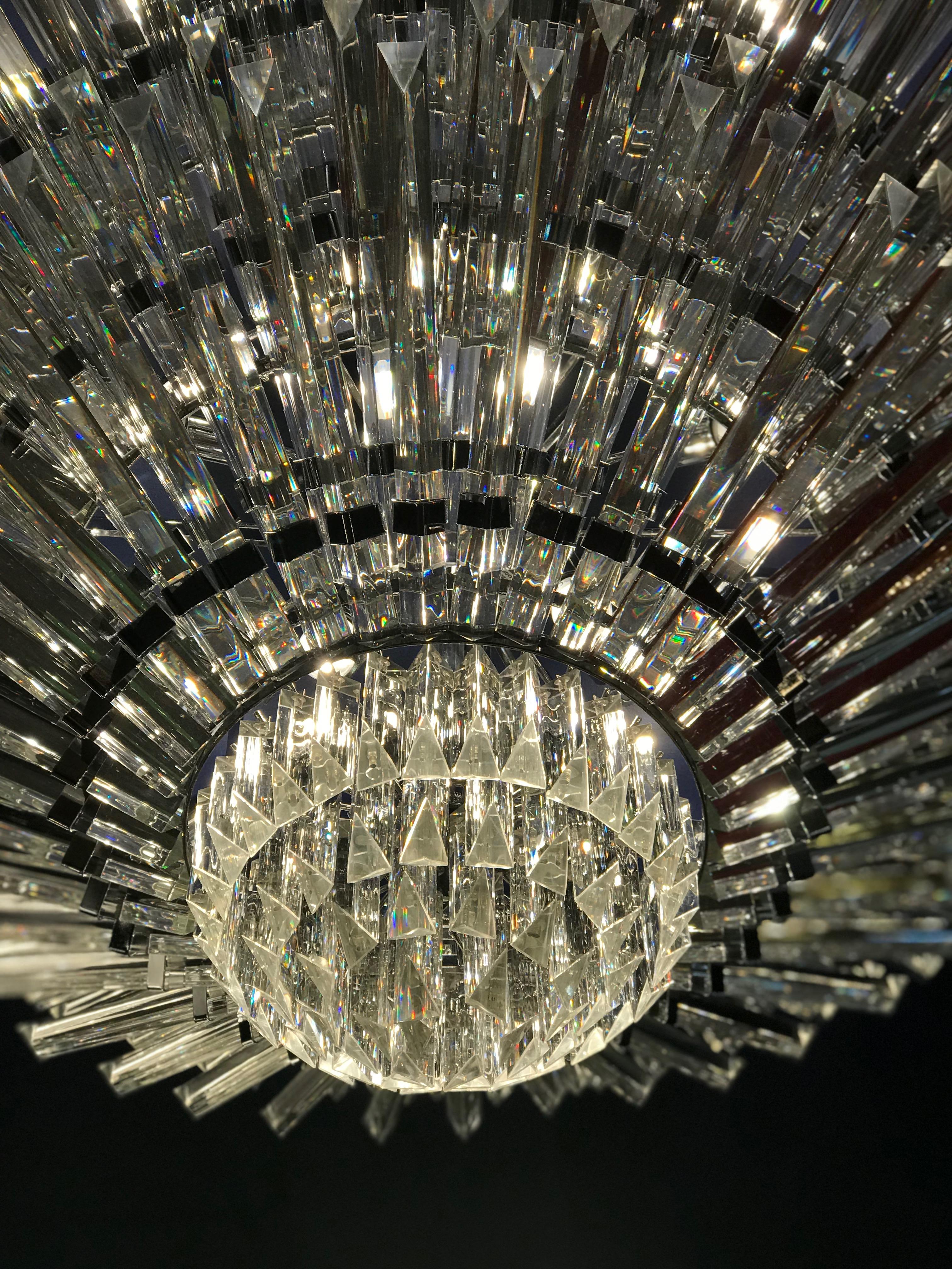 Luxurious Contemporary Italian Murano Glass Triedi Ceiling Light For Sale 2