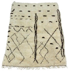 Luxurious Deep Pile Ivory and Chocolate Beni Ouarain Hand Spun Wool Carpet