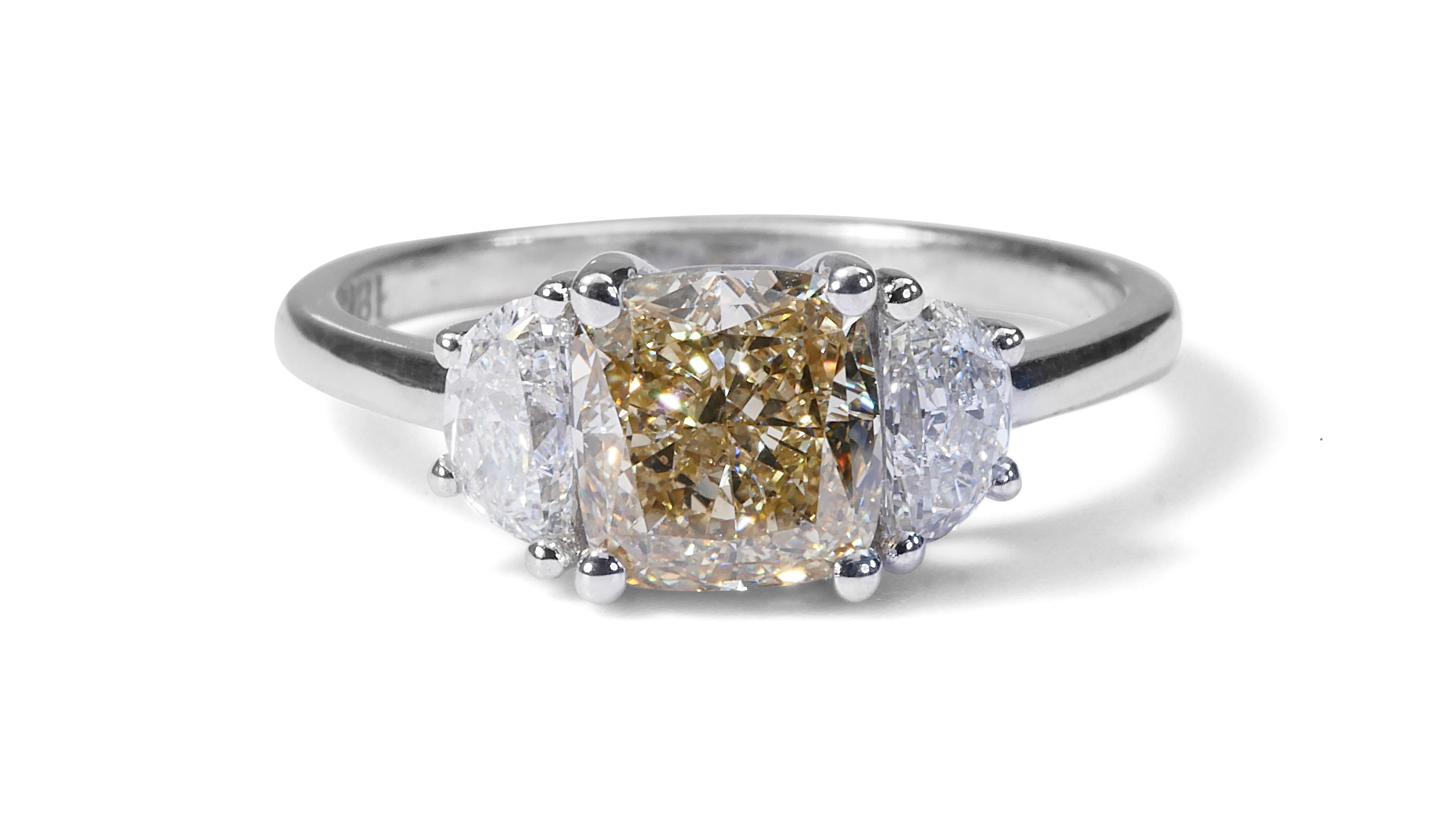 Luxurious Fancy Color Three Stone Ring with 2.01 Ct Natural Diamonds, GIA Cert 1