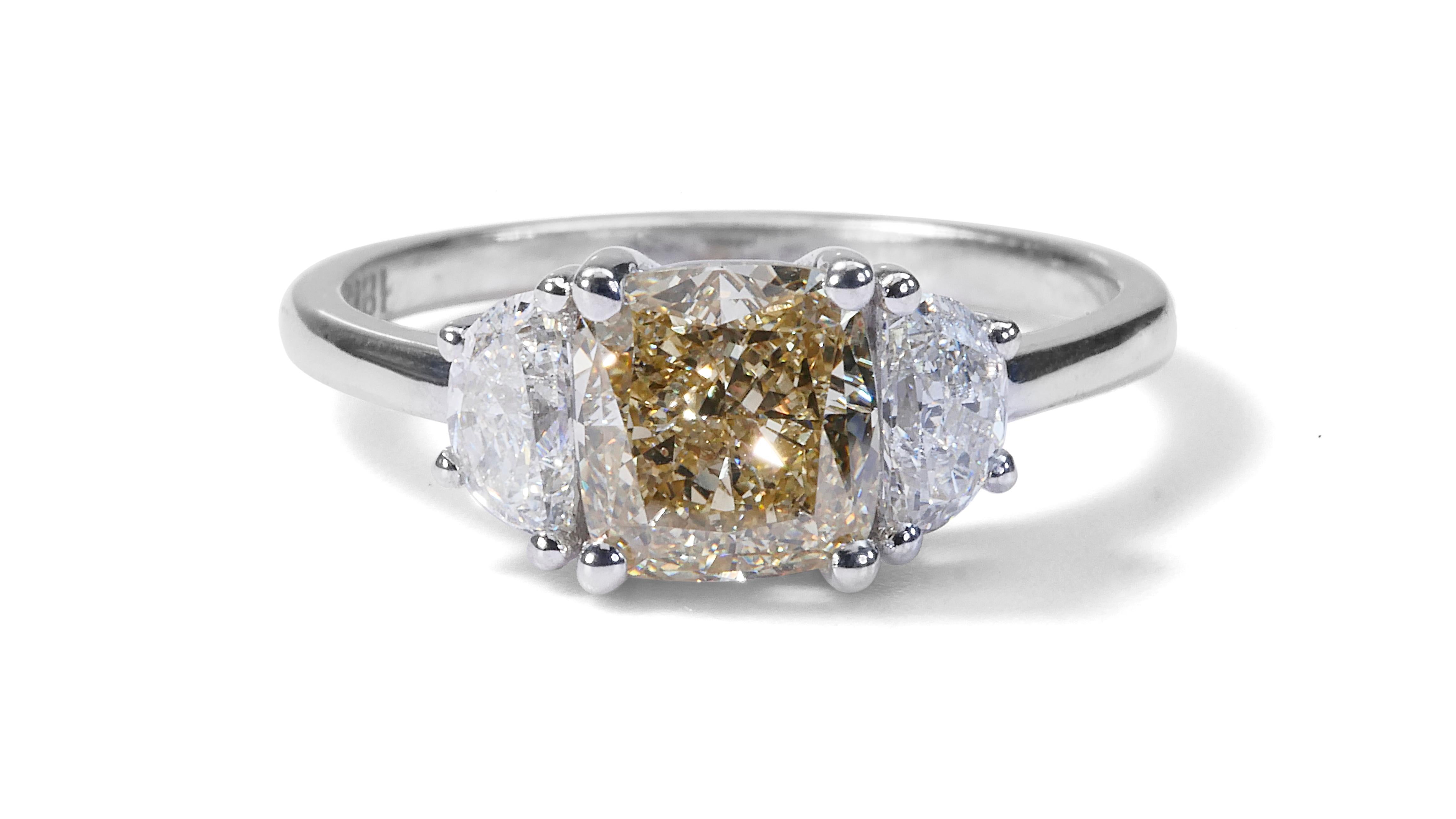 Luxurious Fancy Color Three Stone Ring with 2.01 Ct Natural Diamonds, GIA Cert 2