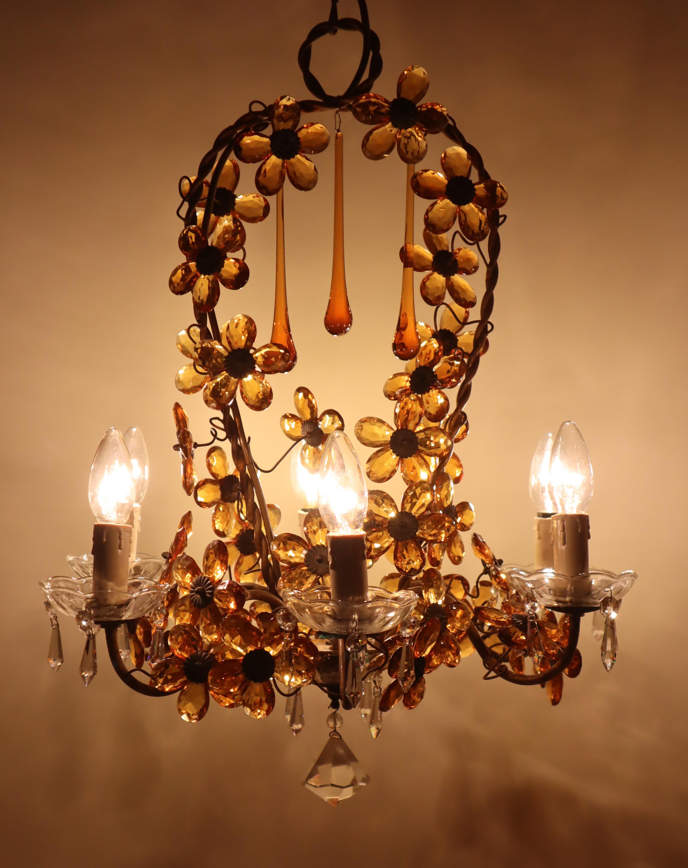 Lussuoso lampadario a cesto di fiori realizzato in  Cristalli color ambra in vendita 4
