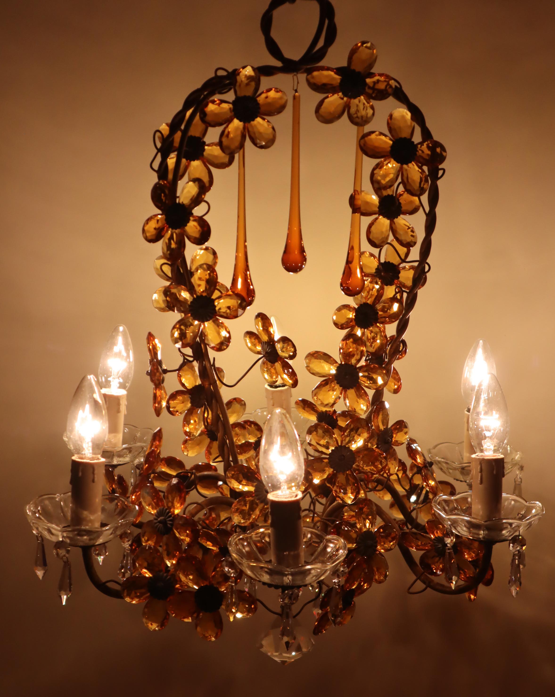 Lussuoso lampadario a cesto di fiori realizzato in  Cristalli color ambra in vendita 5