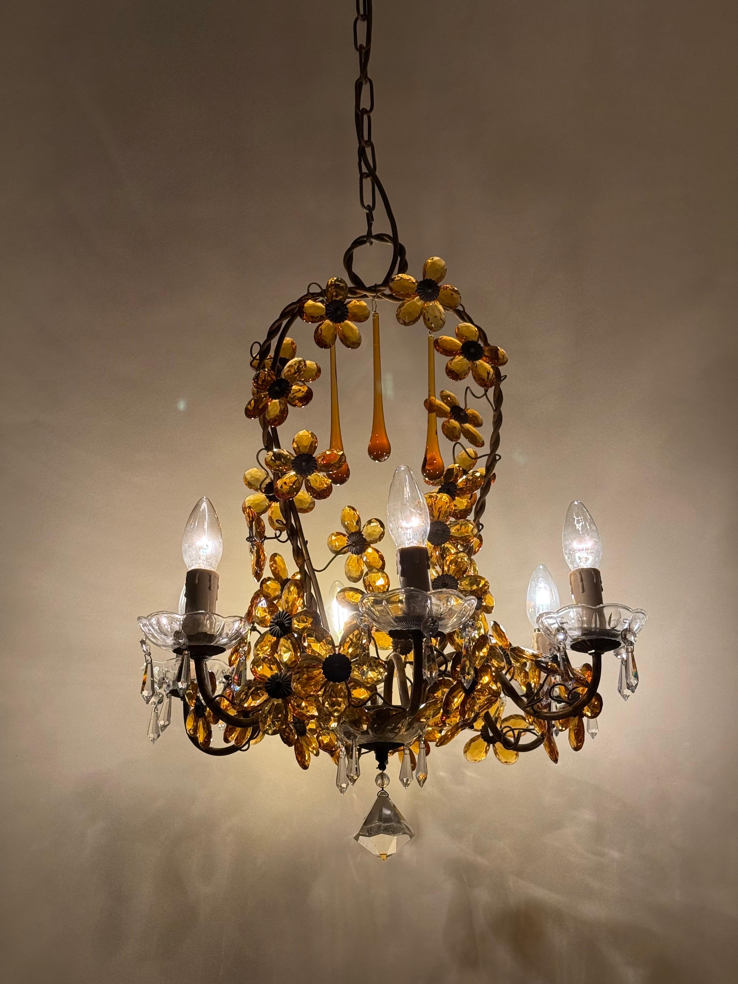 Lussuoso lampadario a cesto di fiori realizzato in  Cristalli color ambra in vendita 6