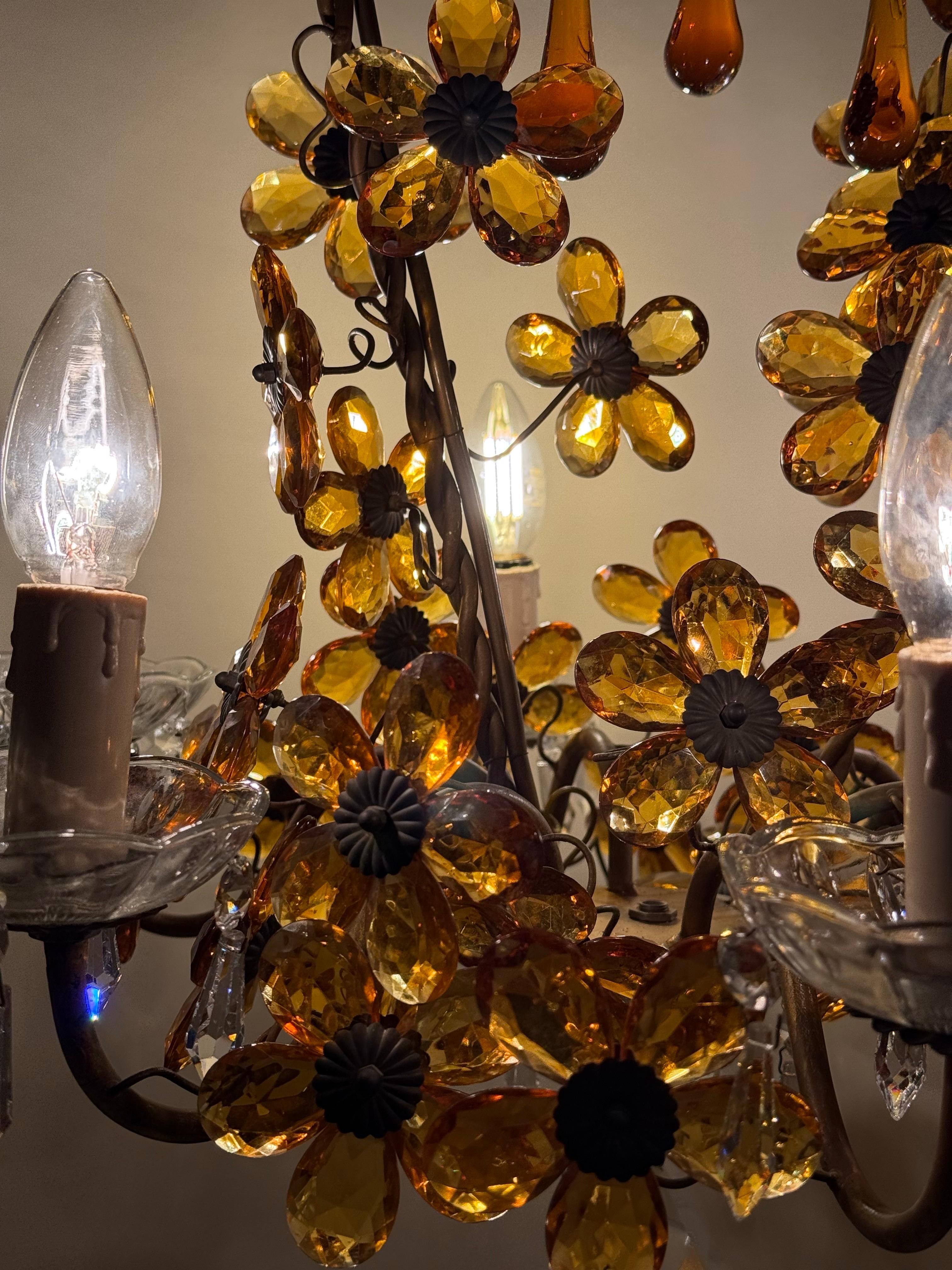 Lussuoso lampadario a cesto di fiori realizzato in  Cristalli color ambra in vendita 7