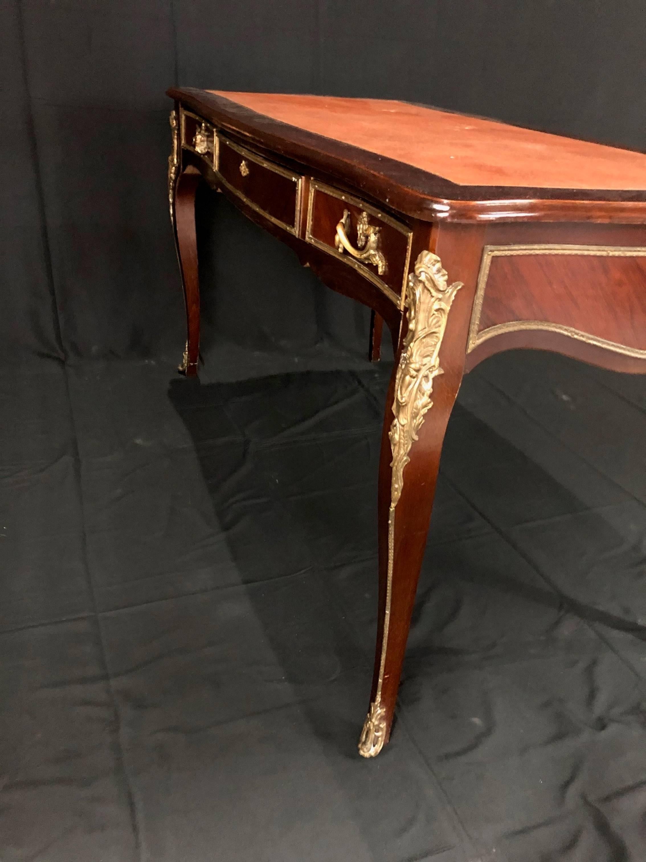Luxurious French Louis XV Style Walnut and Tooled Leather Bureau Plat Desk 3