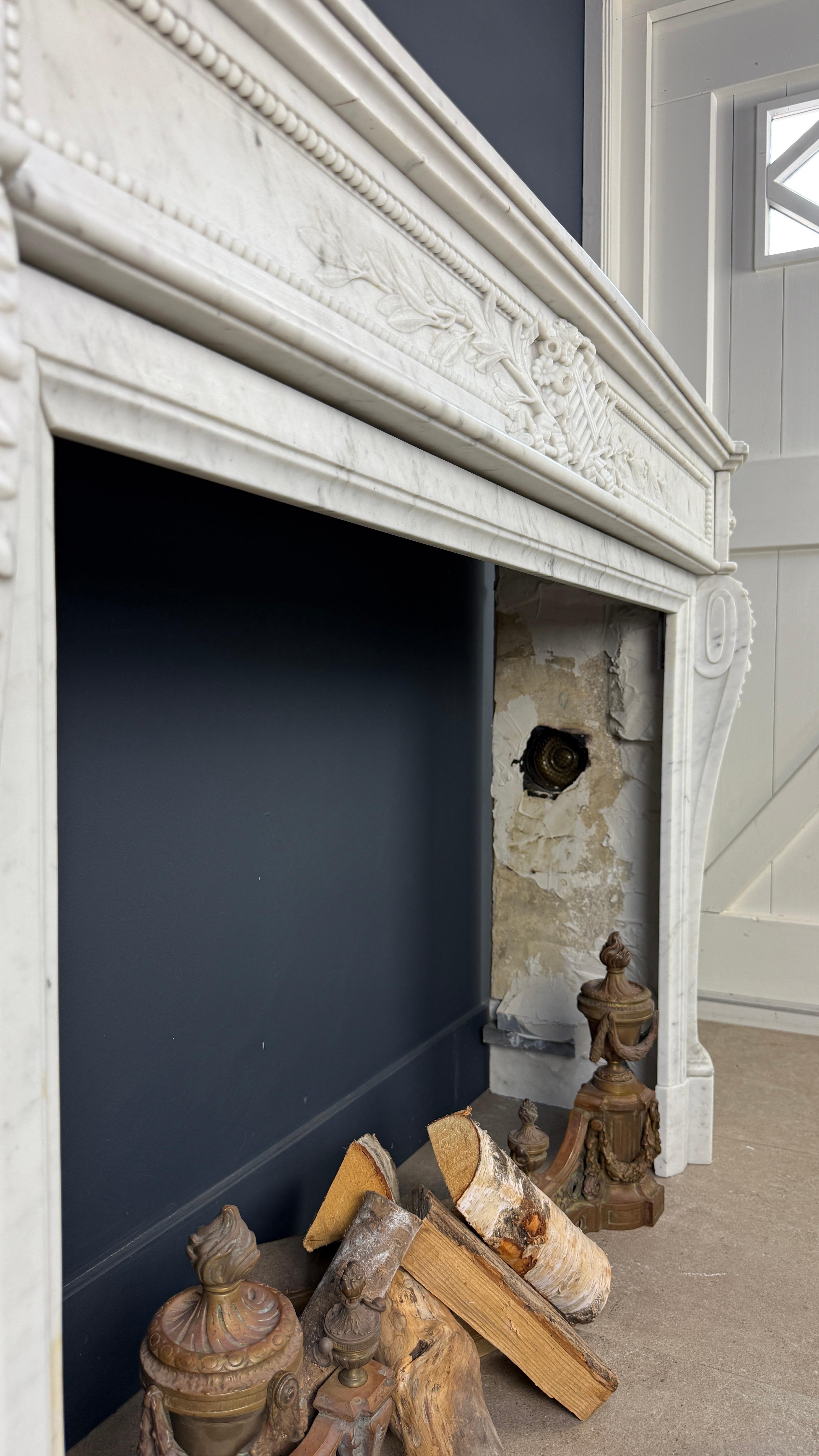 Luxurious French Louis XVI Fireplace Mantel in Carrara Marble with Rich Ornament For Sale 8