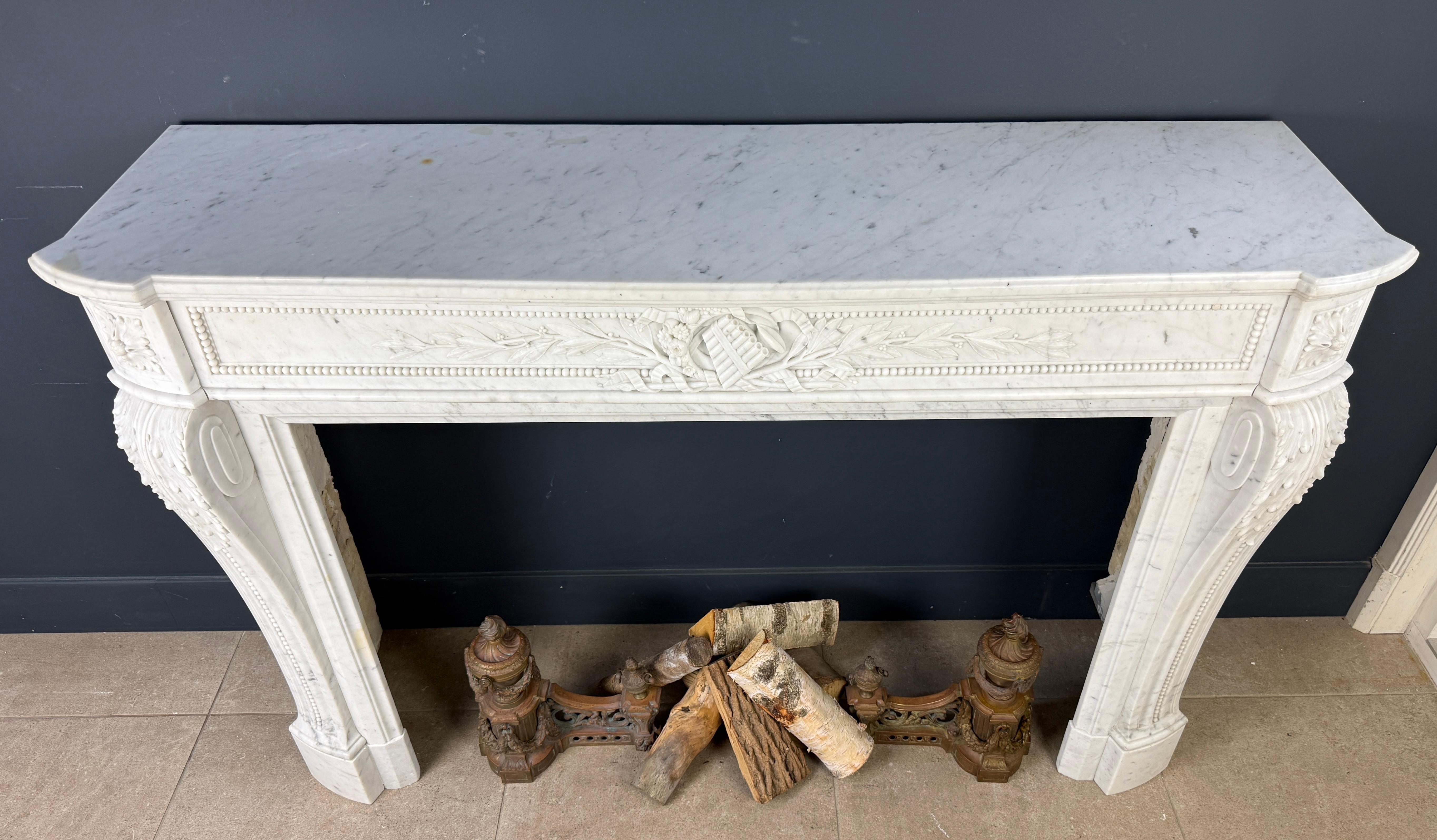 Luxurious French Louis XVI Fireplace Mantel in Carrara Marble with Rich Ornament For Sale 9