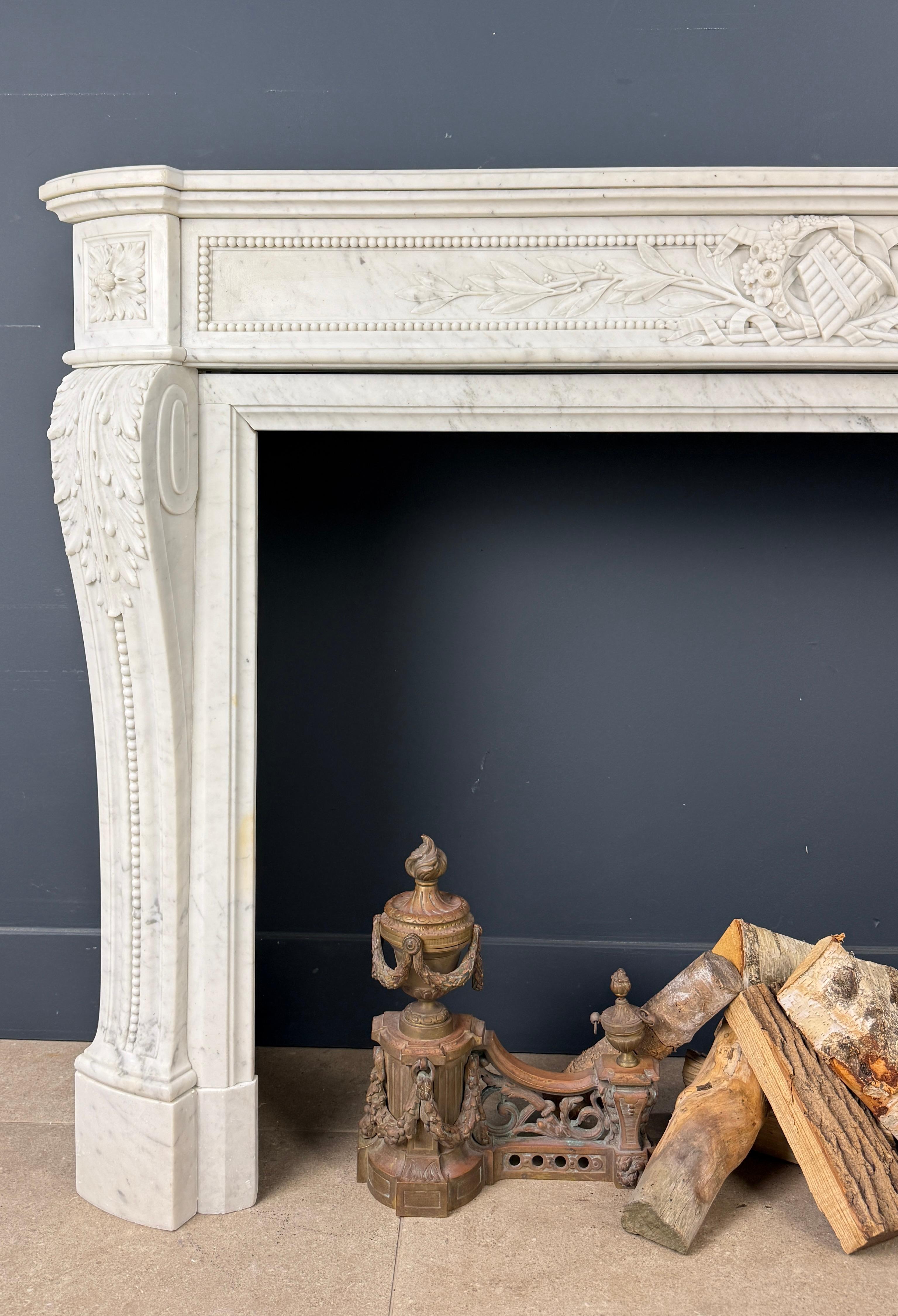 Luxurious French Louis XVI Fireplace Mantel in Carrara Marble with Rich Ornament For Sale 4