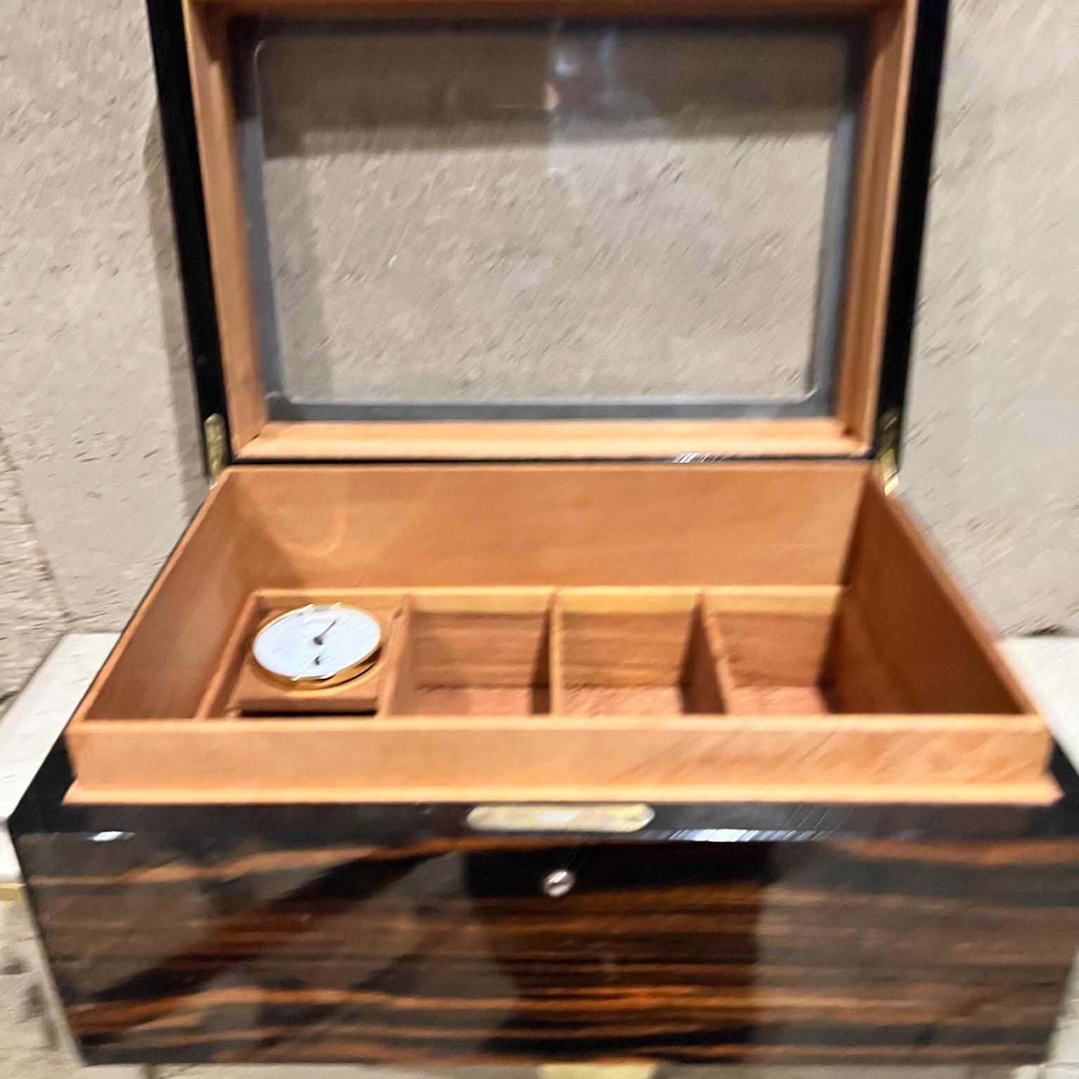 Luxurious Cigar Humidor Exotic Macassar Glass Top and Brass For Sale 6