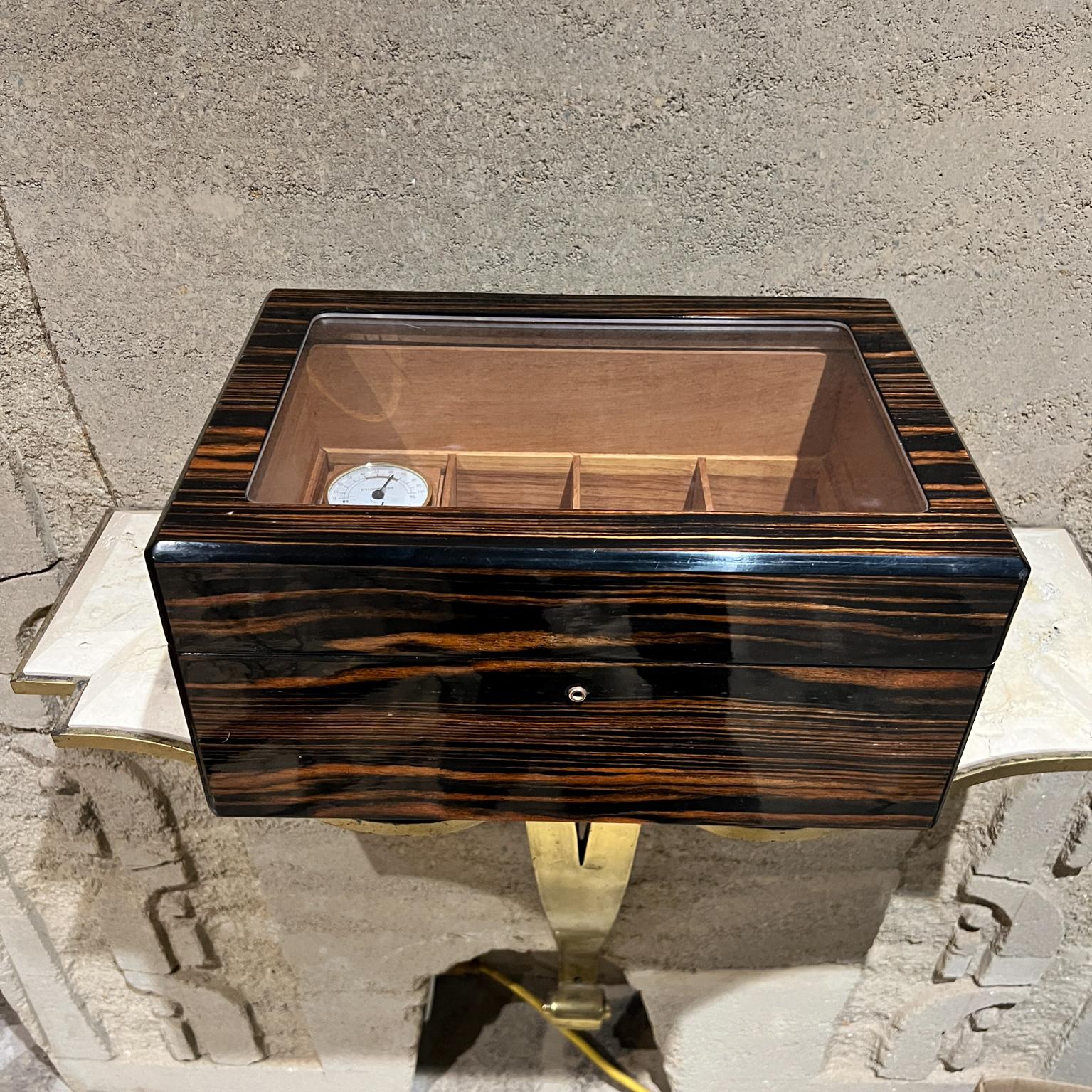 Luxurious Cigar Humidor Exotic Macassar Glass Top and Brass In Good Condition For Sale In Chula Vista, CA