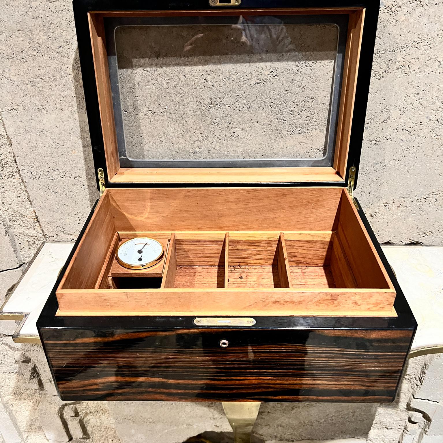 Luxurious Cigar Humidor Exotic Macassar Glass Top and Brass For Sale 4