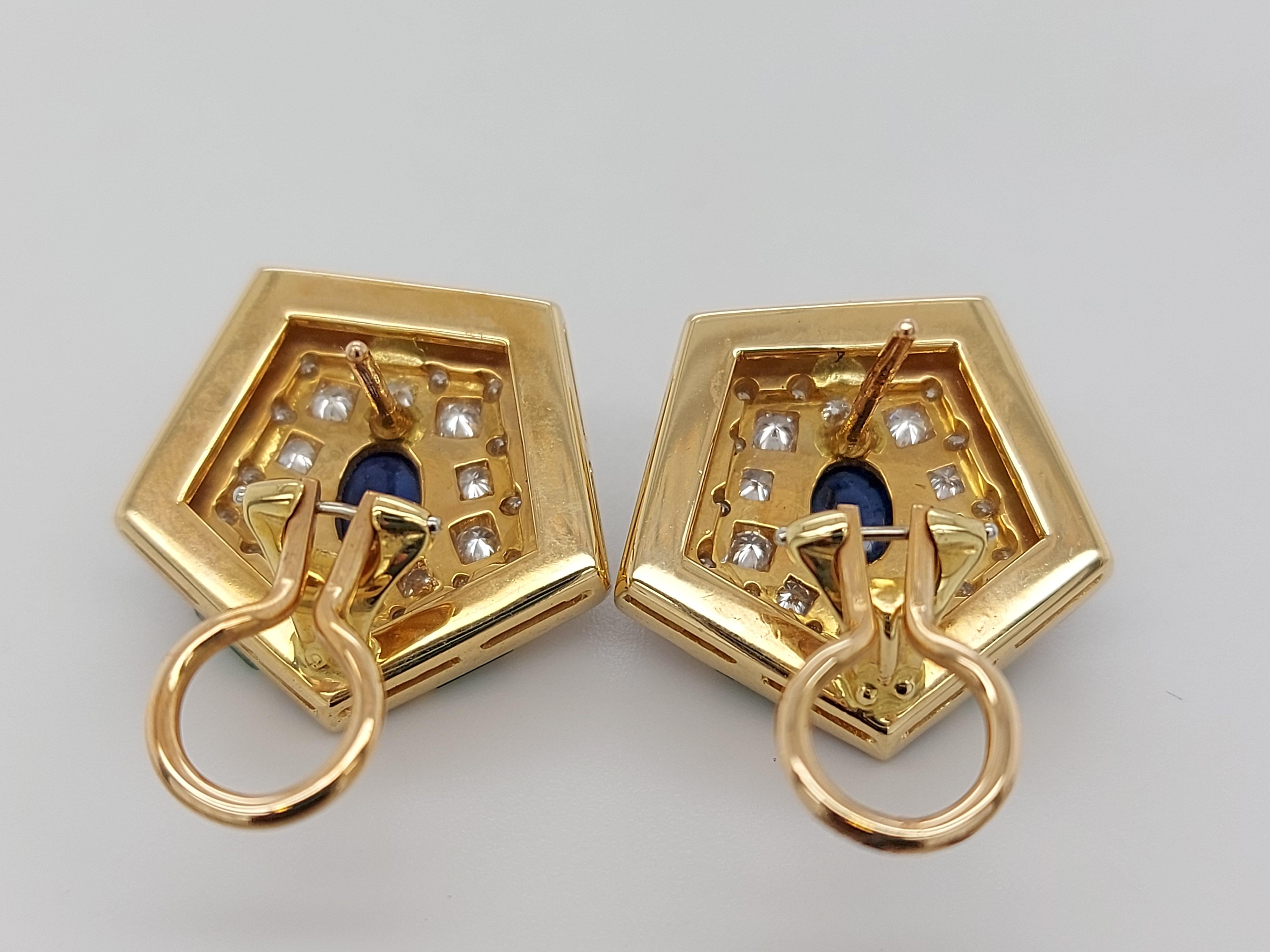 Luxurious Gold Clip-On Earrings With Diamonds, Emerald and Cabochon Sapphire For Sale 8