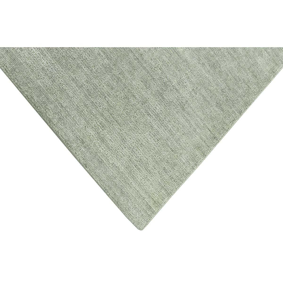 Indian Luxurious Hand Loomed Light Green Area Rug For Sale