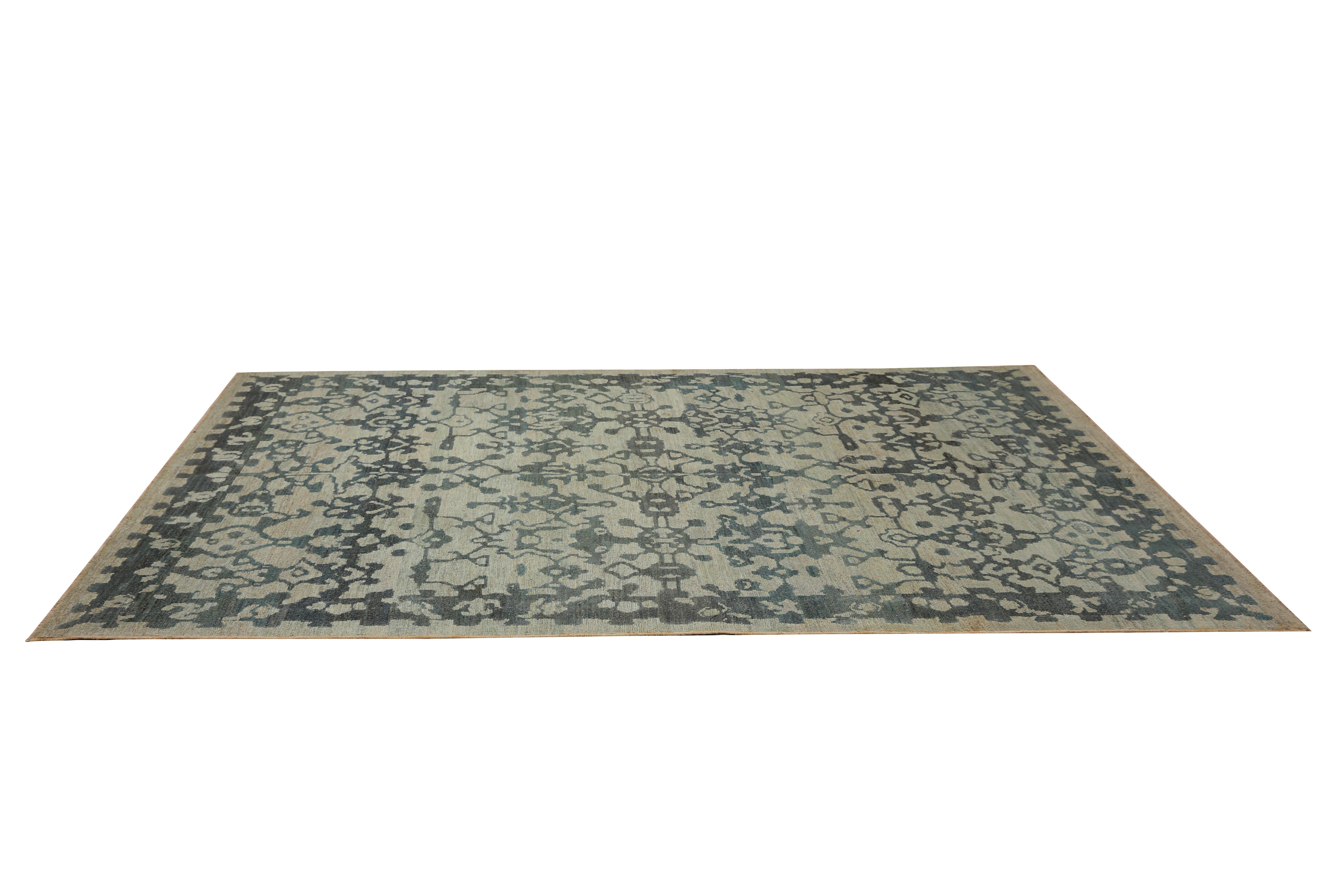 Luxurious Handmade Sultanabad Rug - Transitional Design, Blue Tones - 5'10'' x 8 In New Condition For Sale In Dallas, TX