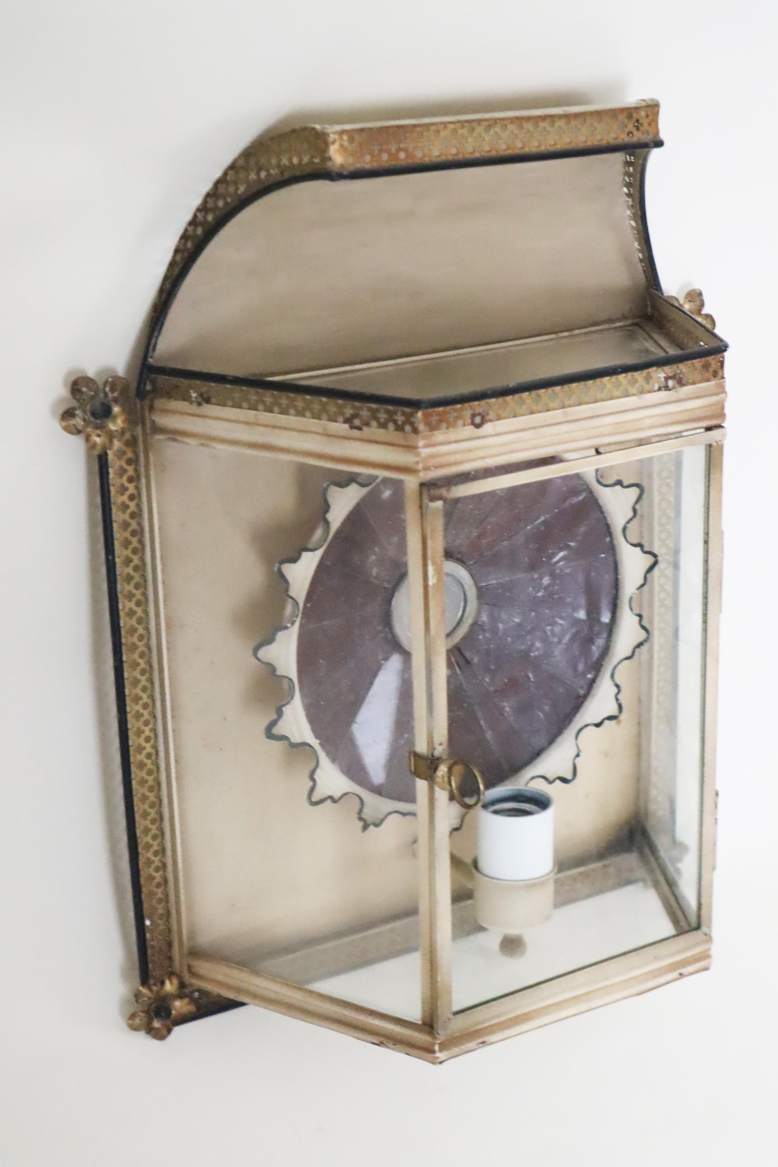 Luxurious Hollywood Regency Wall Lantern France 1960s For Sale 4