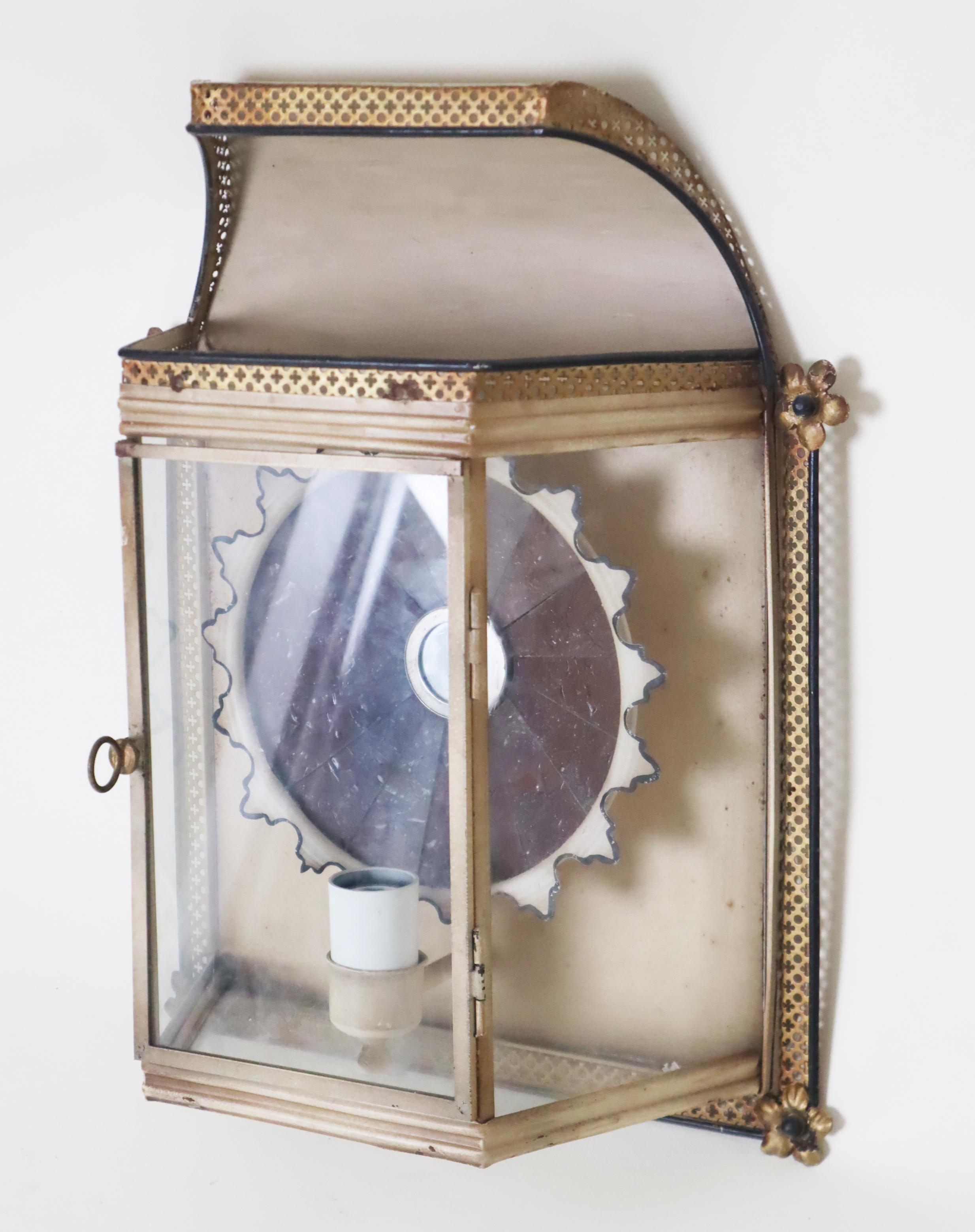 Luxurious Hollywood Regency Wall Lantern France 1960s For Sale 5