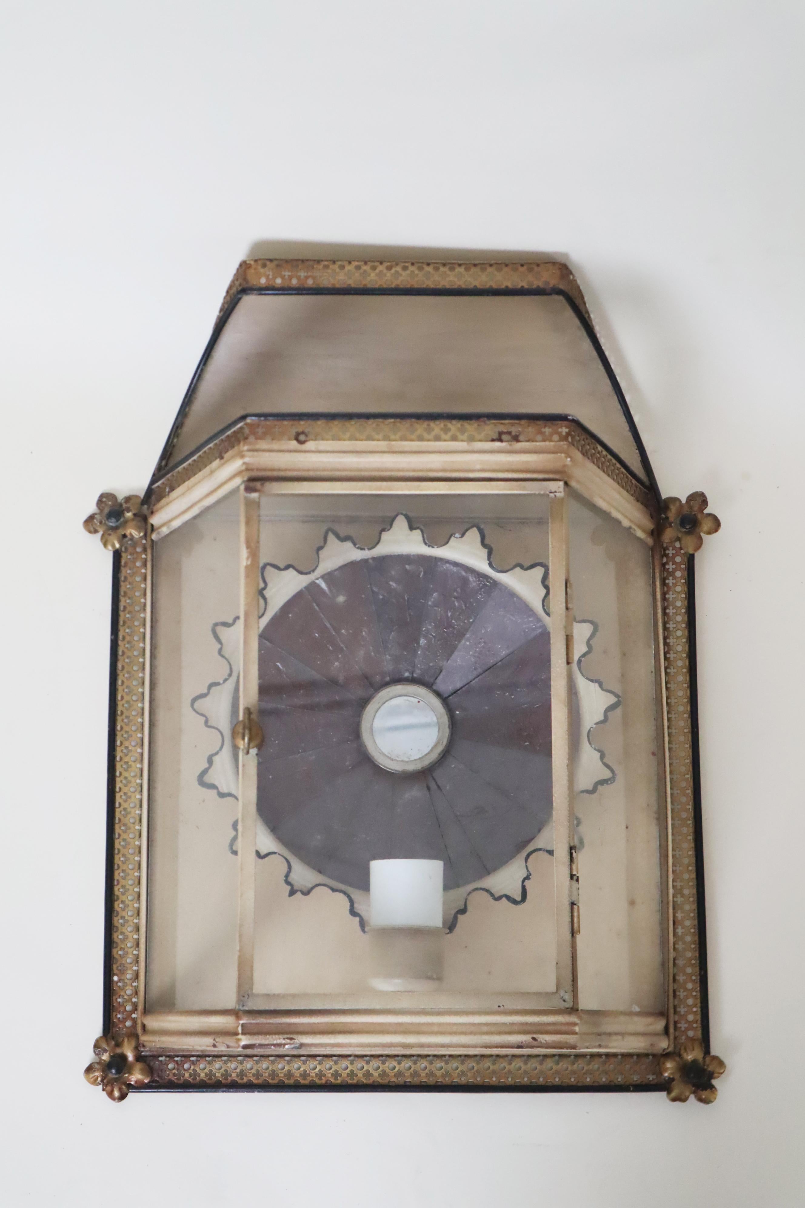 Mid-20th Century Luxurious Hollywood Regency Wall Lantern France 1960s For Sale