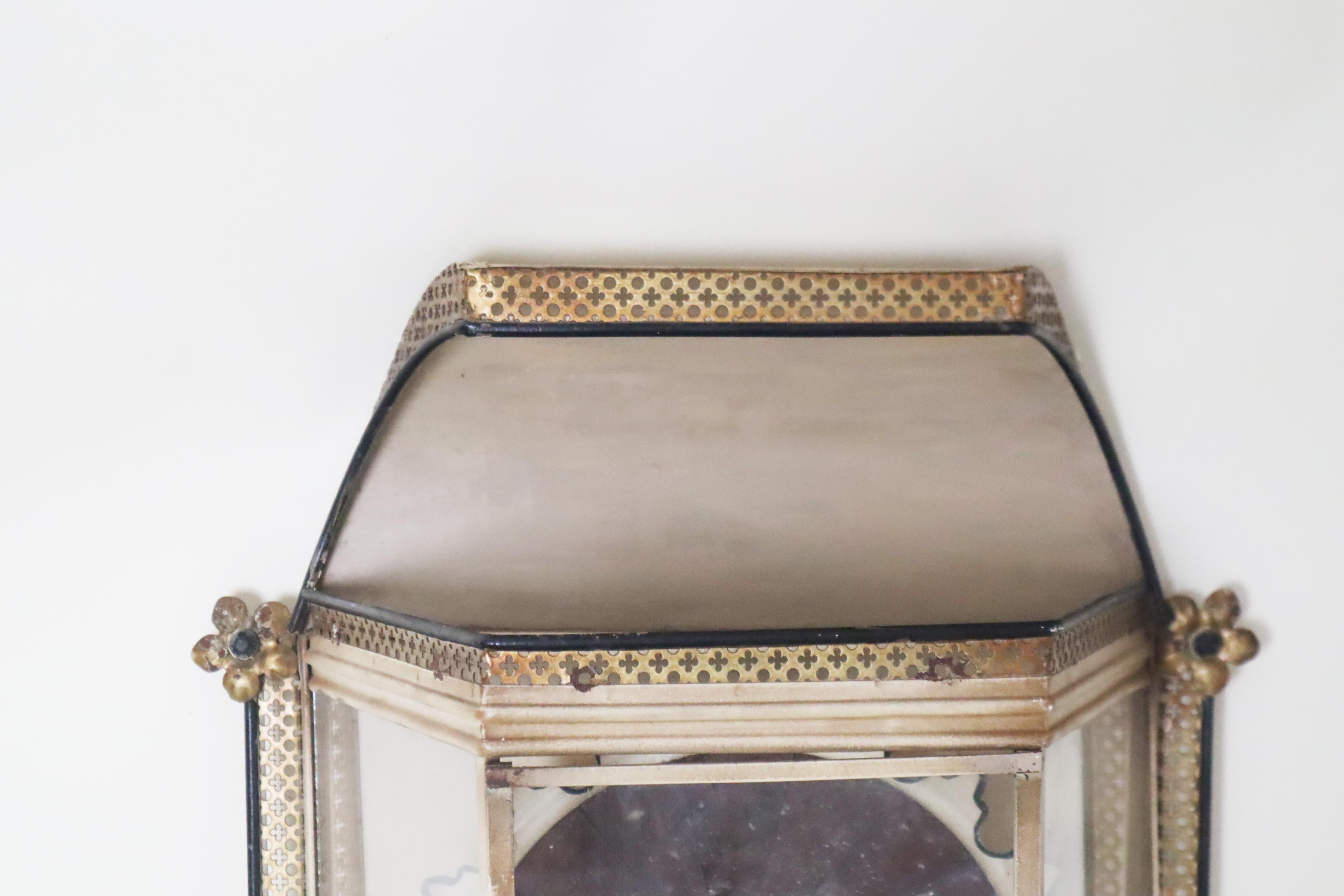 Luxurious Hollywood Regency Wall Lantern France 1960s For Sale 2