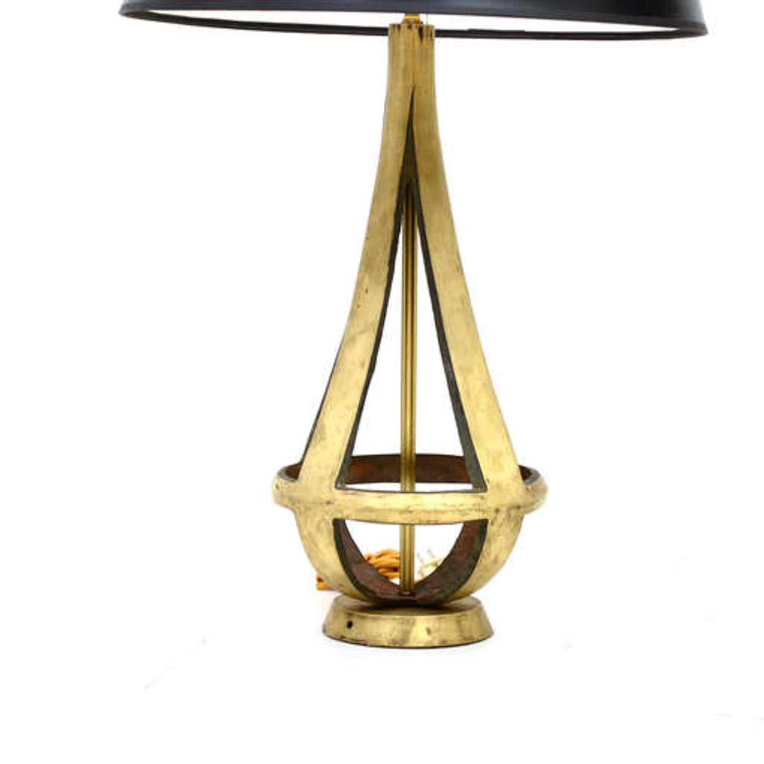Mid-Century Modern Luxurious Lamps in Bronze by Mexican Modernist Arturo Pani 1950s 