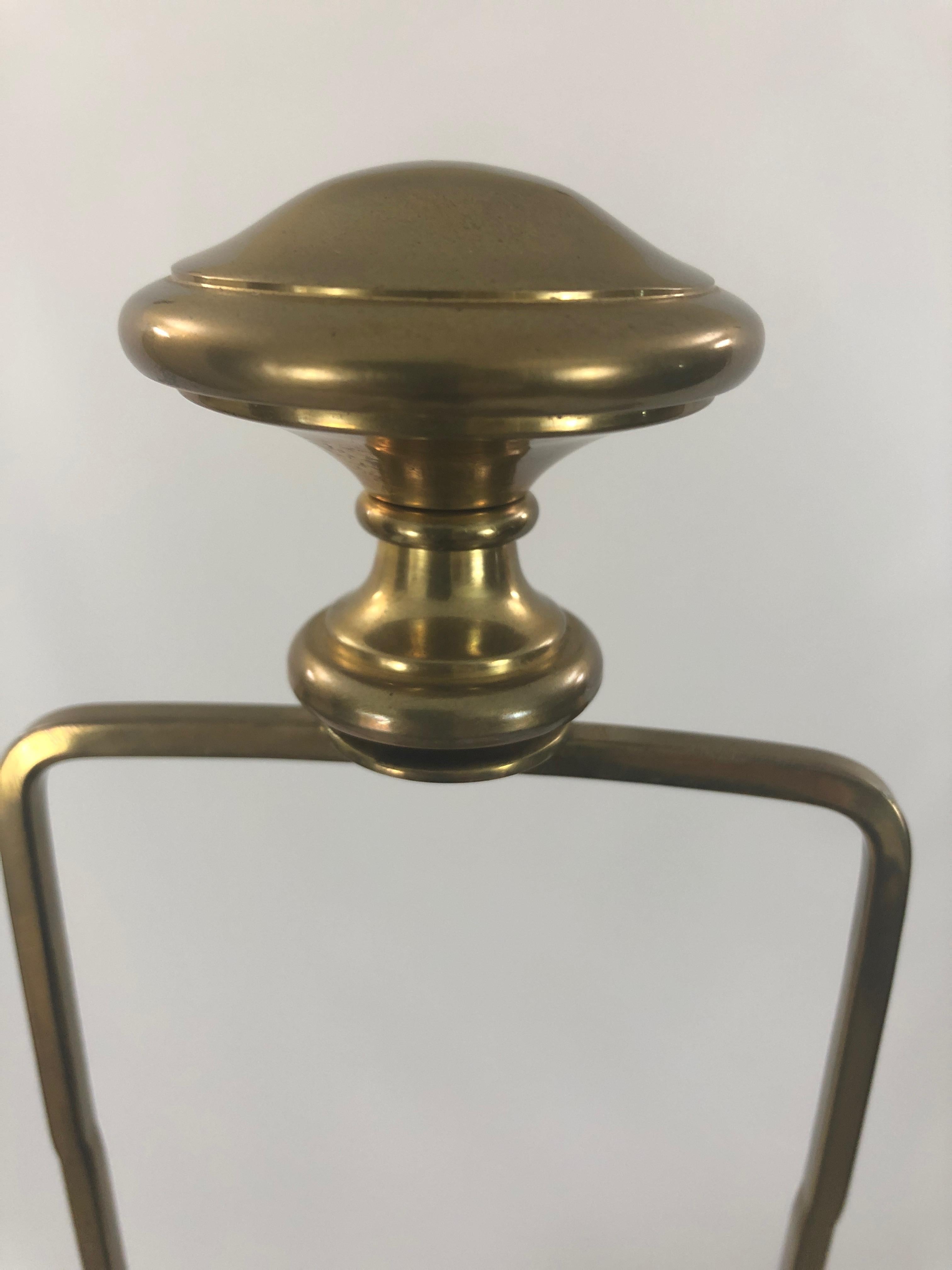 Luxurious Large Brass Urn Table Lamp by Ralph Lauren 8