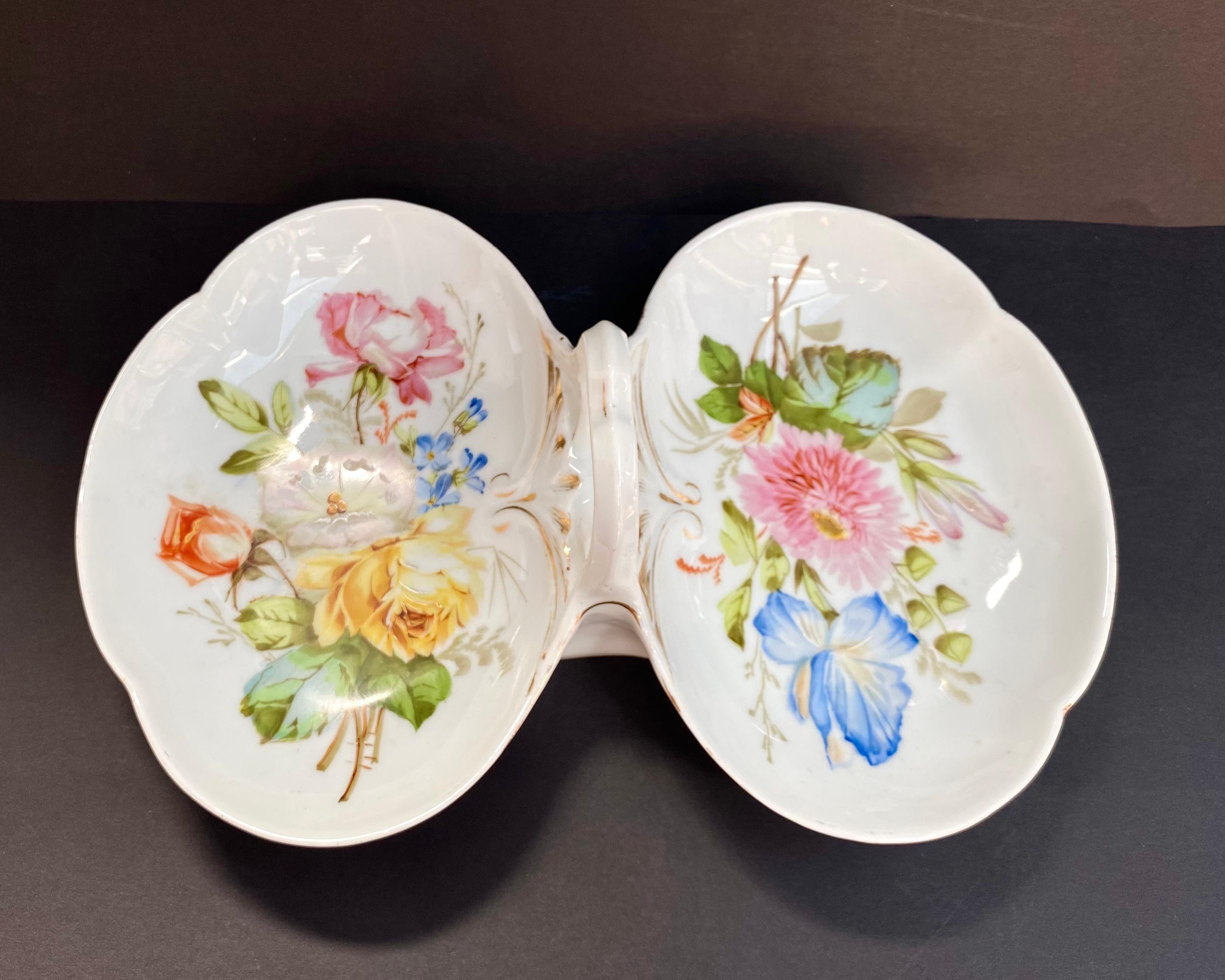 Luxurious Large Serving Plate With Two Sections, France, 1920s Antique Porcelain Partitioned Dish With Peonies And Rose Sectional Plate.

Antique serving plate hand decorated with images of lush garden peonies, roses and handwritten gold
