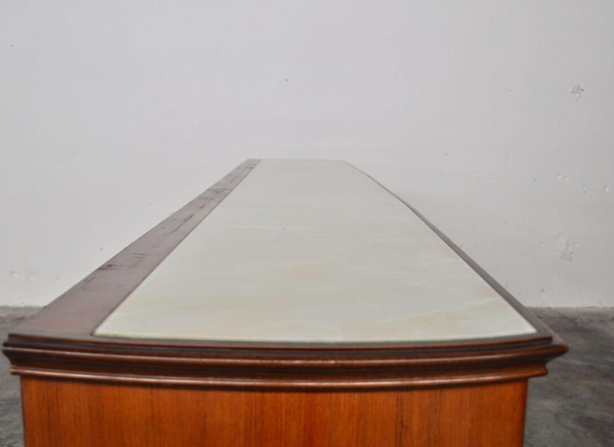 Luxurious Mahogany Credenza with Pear, Brass, and Marbled Glass by F.lli Rigamon in vendita 5