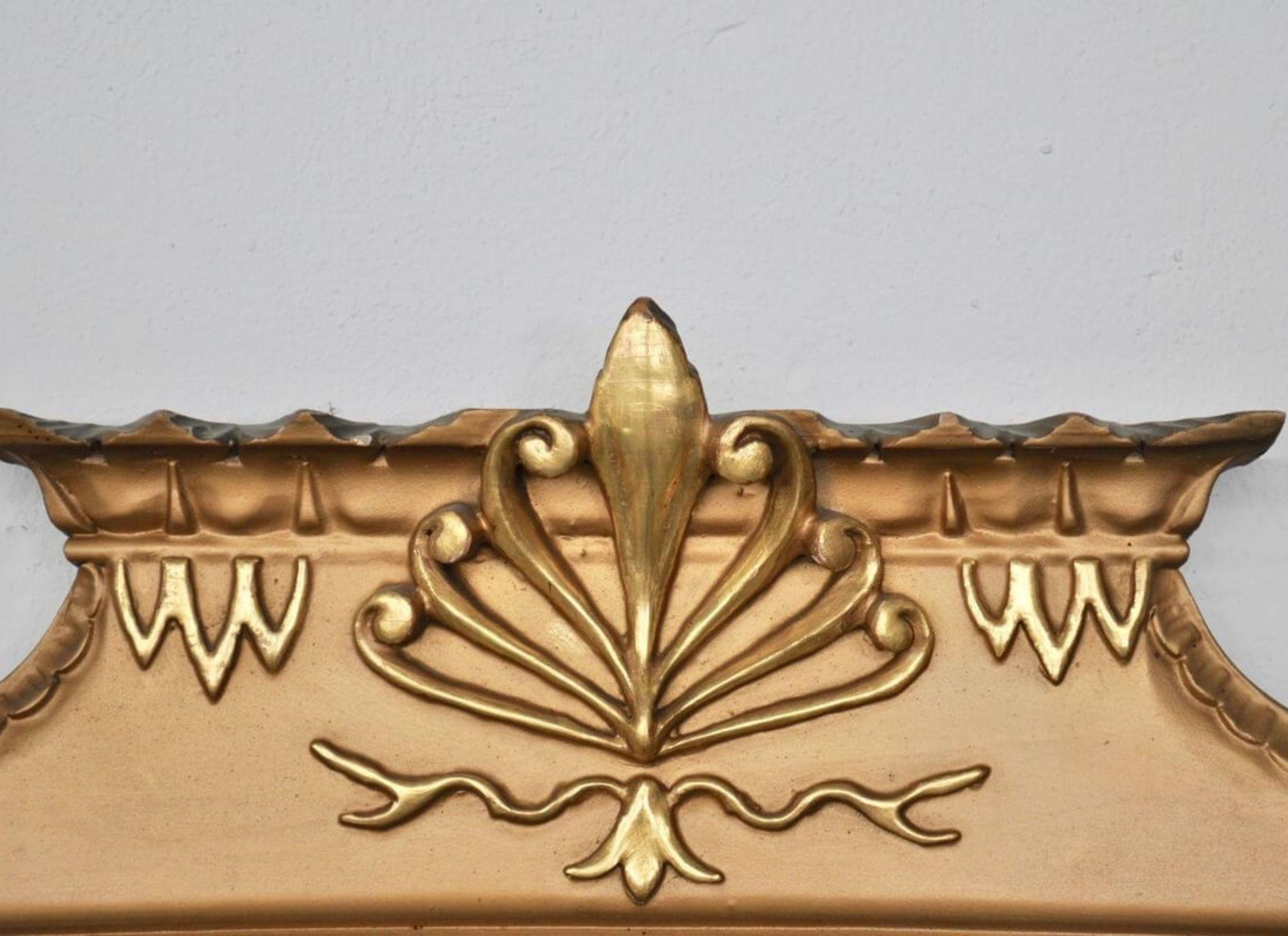 Luxurious Mahogany Credenza with Pear, Brass, and Marbled Glass by F.lli Rigamon In condizioni buone in vendita a Manzano, IT
