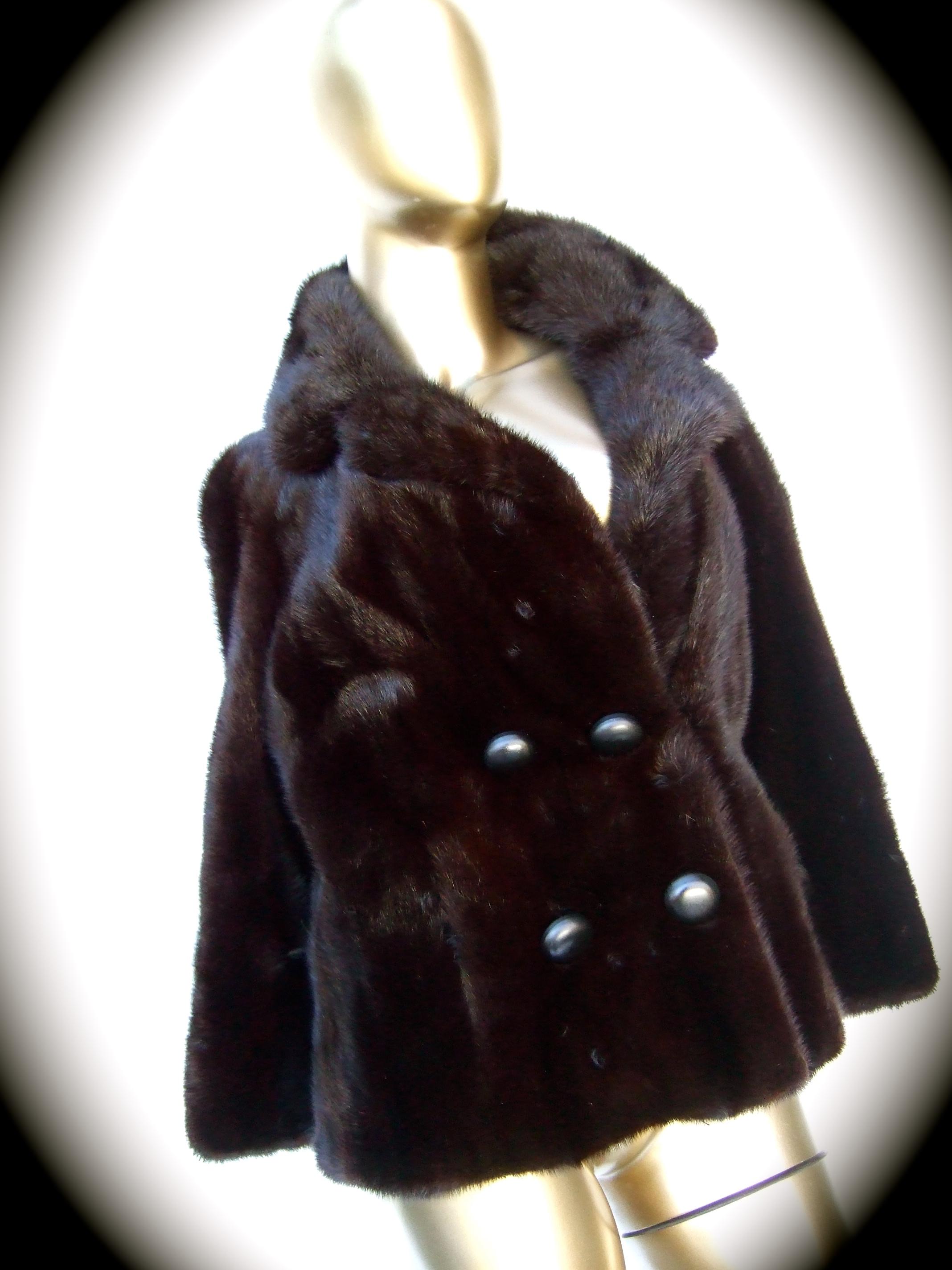 Luxurious Mahogany Plush Dark Brown Mink Fur Jacket by Bill Marre' c 1970s  In Good Condition In University City, MO