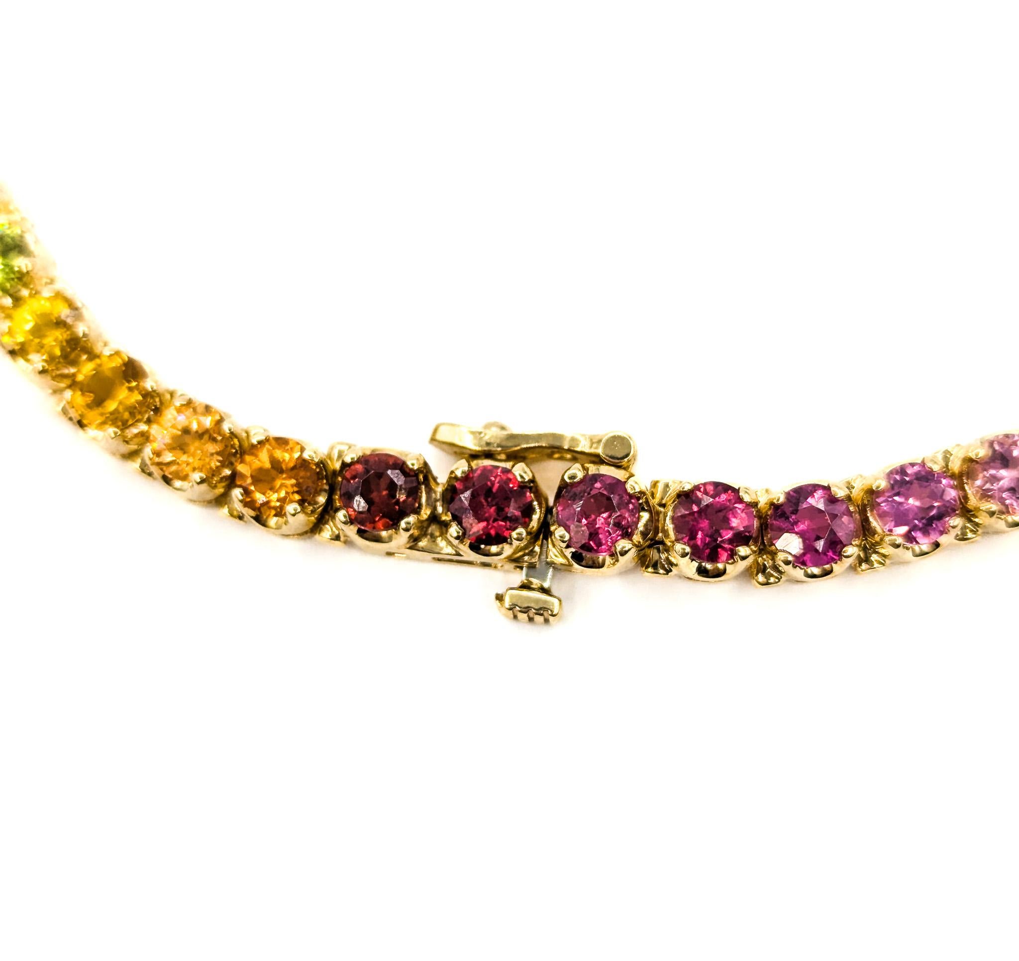 Luxuriöse Tennis-Halskette mit mehreren Edelsteinen aus 14k Gelbgold 5