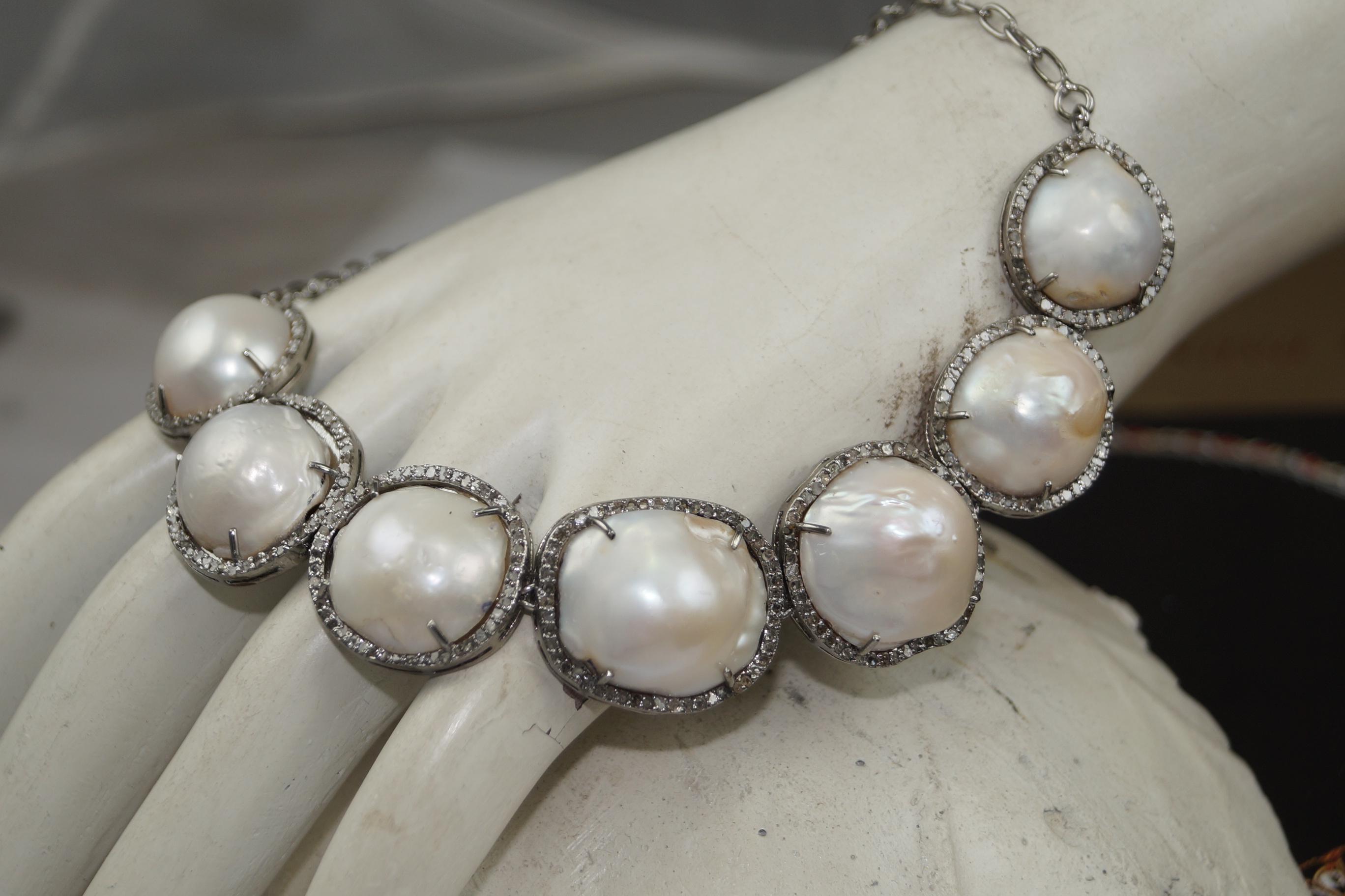 Luxurious Natural baroque pearls pave diamonds sterling silver necklace For Sale 1