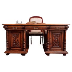 Luxurious Neo-Renaissance desk made of solid oak