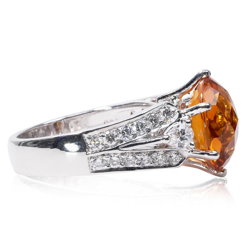 Edwardian Luxurious Oval Ring with 4.38 ct Citrine Natural Gemstone and Diamonds- IGI Cert