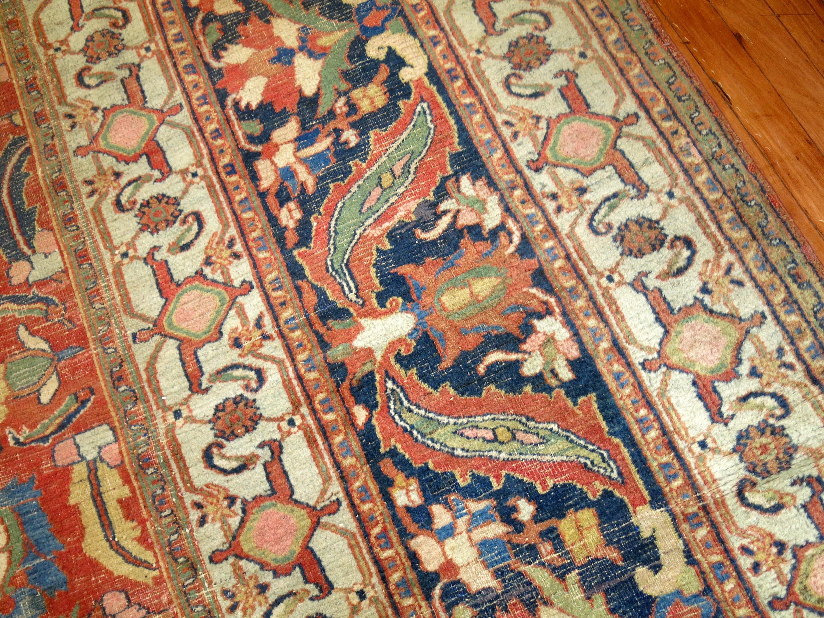 Luxurious Oversize Antique Persian Doroksh Rug In Good Condition For Sale In New York, NY