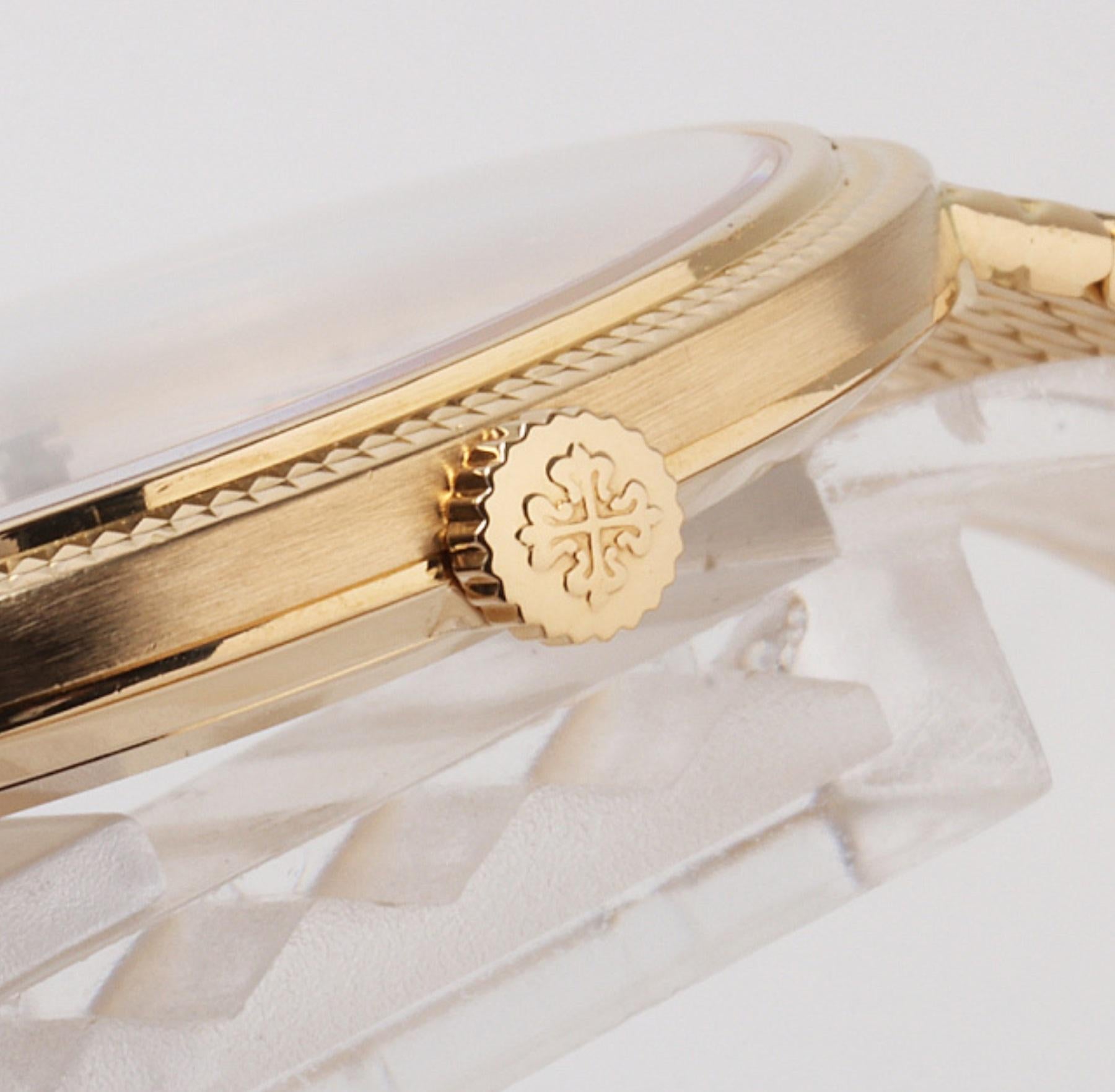Luxurious Patek Philippe Calatrava 3919/5J Men's Watch - Pre-Owned Gold For Sale 1