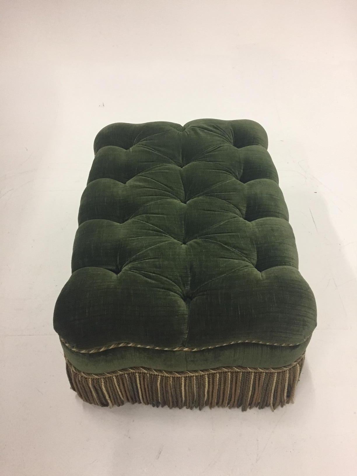 Luxurious Rectangular Green Tufted Mohair Ottoman with Fringe In Excellent Condition In Hopewell, NJ