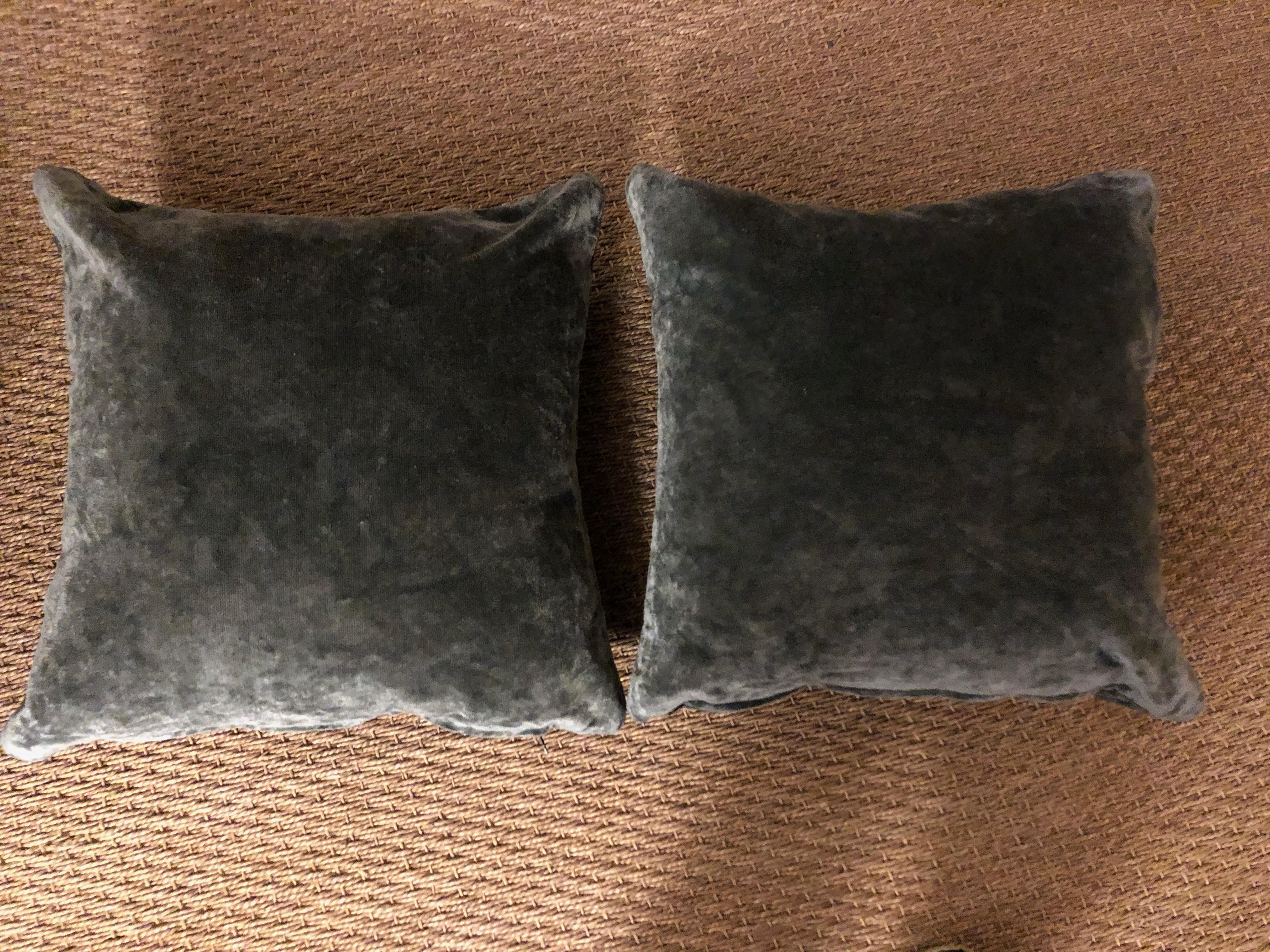 Luxurious Sage Velvet George Smith Style Classic Sofa 10