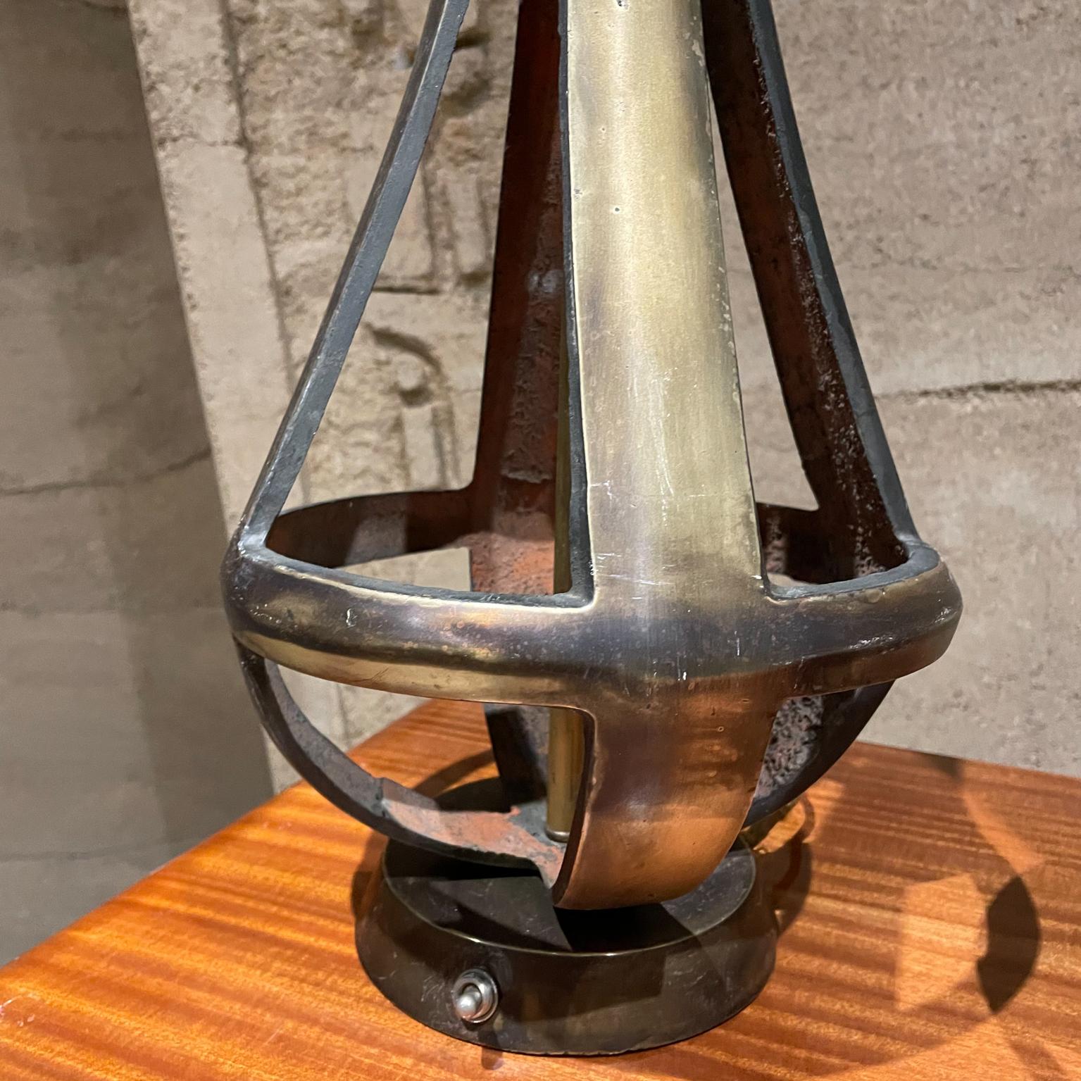 Mexican Luxurious Sculptural Two-Toned Brass Bronze Table Lamps Arturo Pani 1950s Mexico For Sale