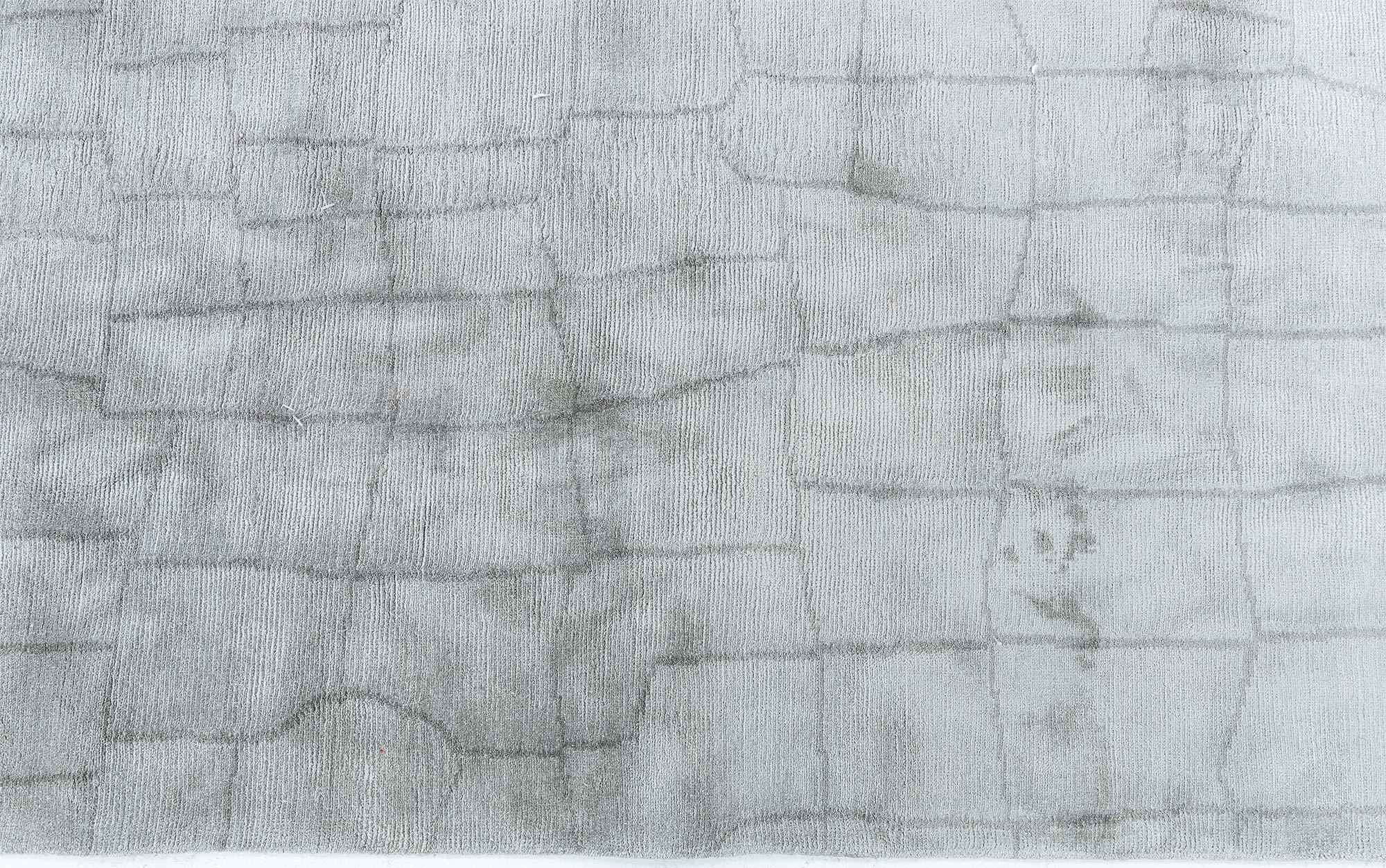 Modern Luxurious Silk Rug with Grey Crocodile Skin Design by Doris Leslie Blau For Sale