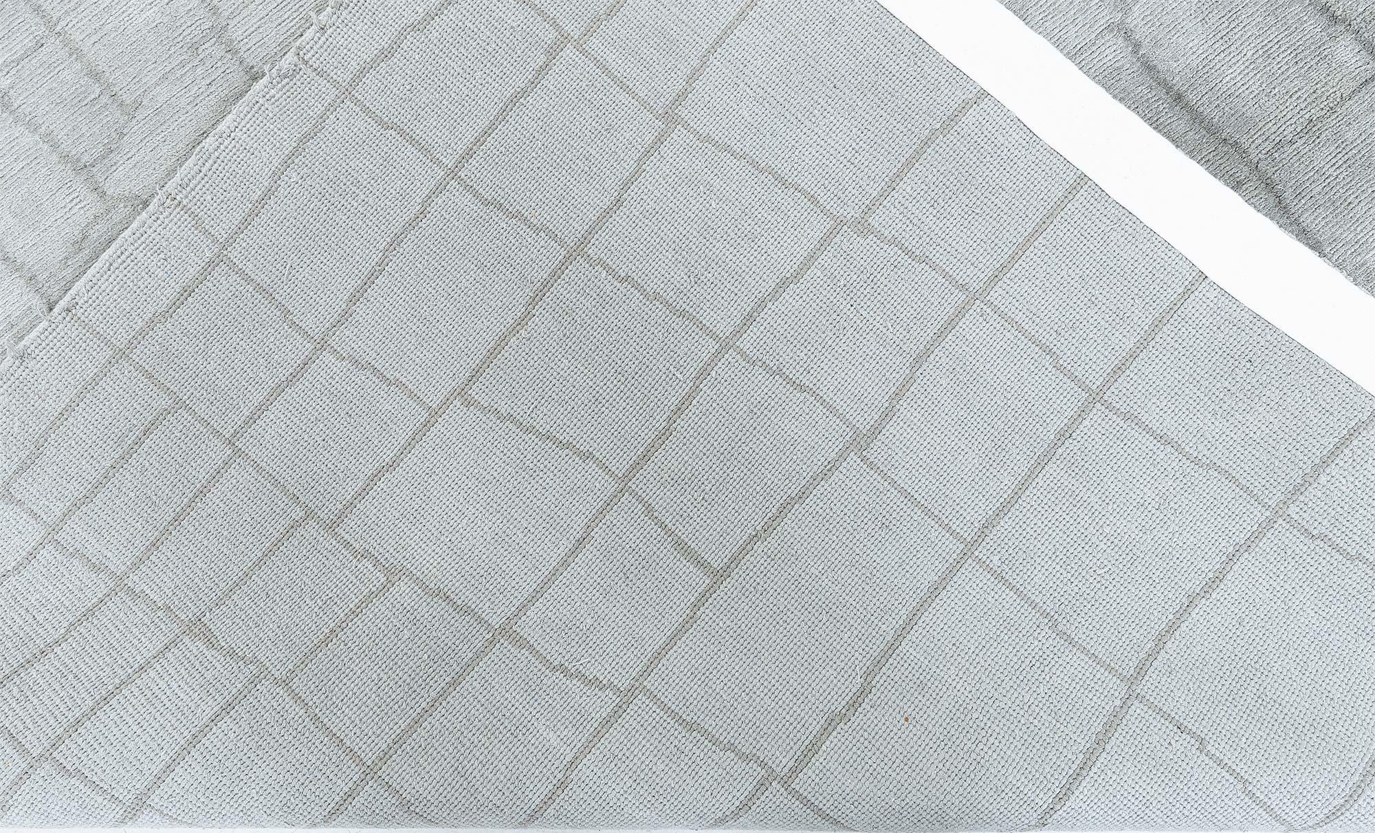 Luxurious Silk Rug with Grey Crocodile Skin Design by Doris Leslie Blau For Sale 1