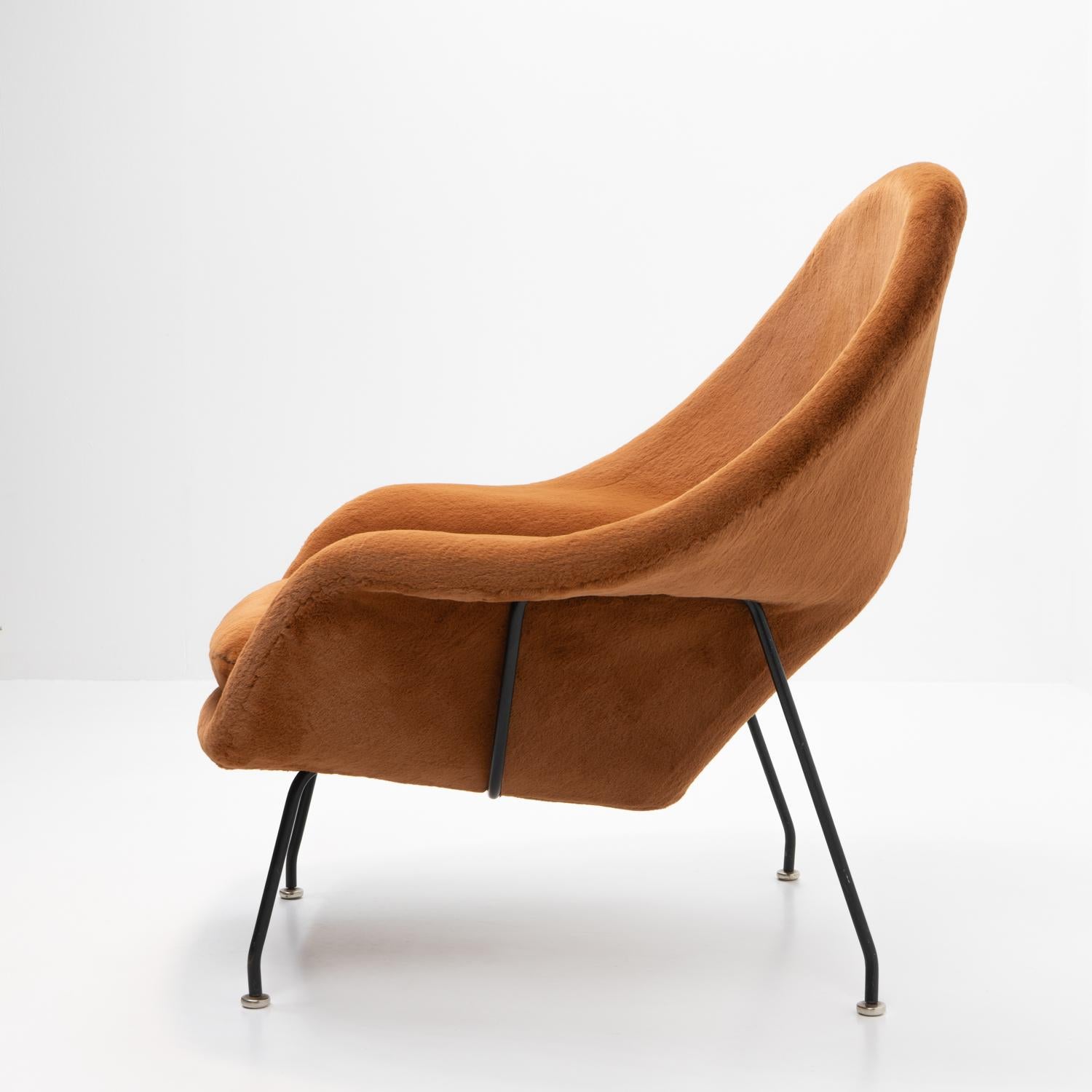 Luxuriöser Soft Womb Chair, von Saarinen für Knoll Switzerland Production, 1960er Jahre (Schweizerisch) im Angebot