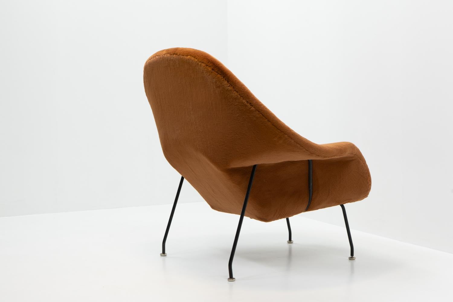 Luxuriöser Soft Womb Chair, von Saarinen für Knoll Switzerland Production, 1960er Jahre im Zustand „Gut“ im Angebot in Renens, CH