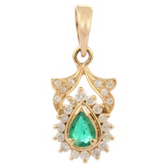 Luxurious Style Pear Cut Emerald Diamond Pendant Necklace in 14K Yellow Gold