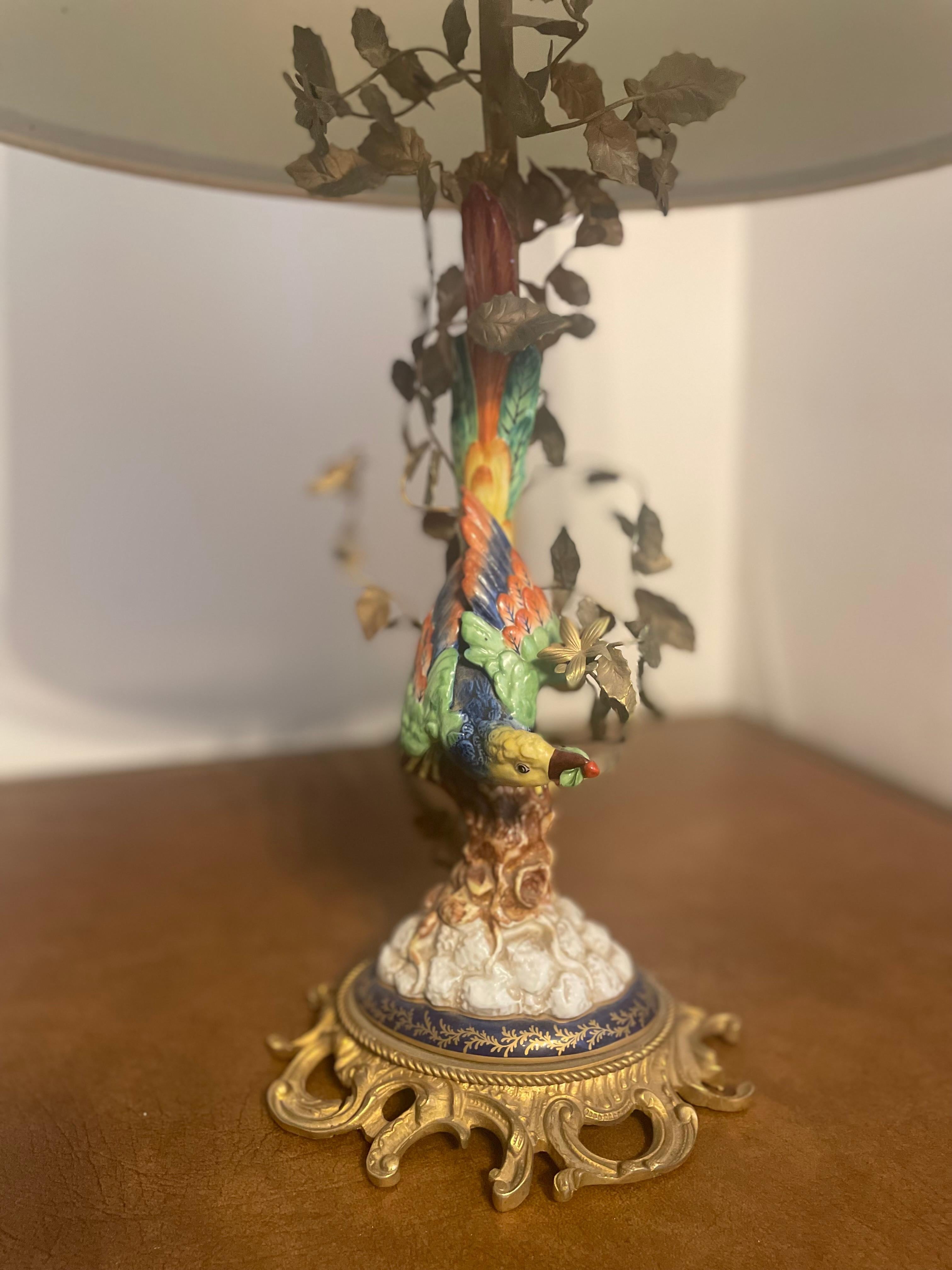 Italian Luxurious Table Lamp with  Tropical Bird, Italy 1950s For Sale