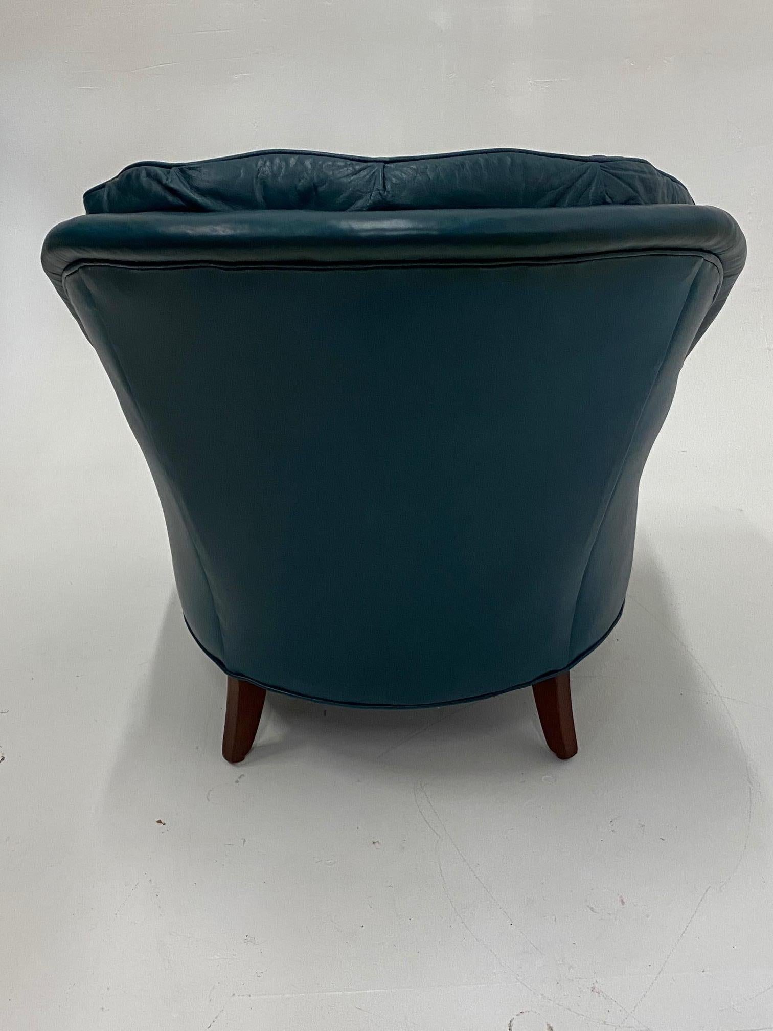 Luxurious Teal Blue Tufted Leather Club Chair and Ottoman In Good Condition In Hopewell, NJ